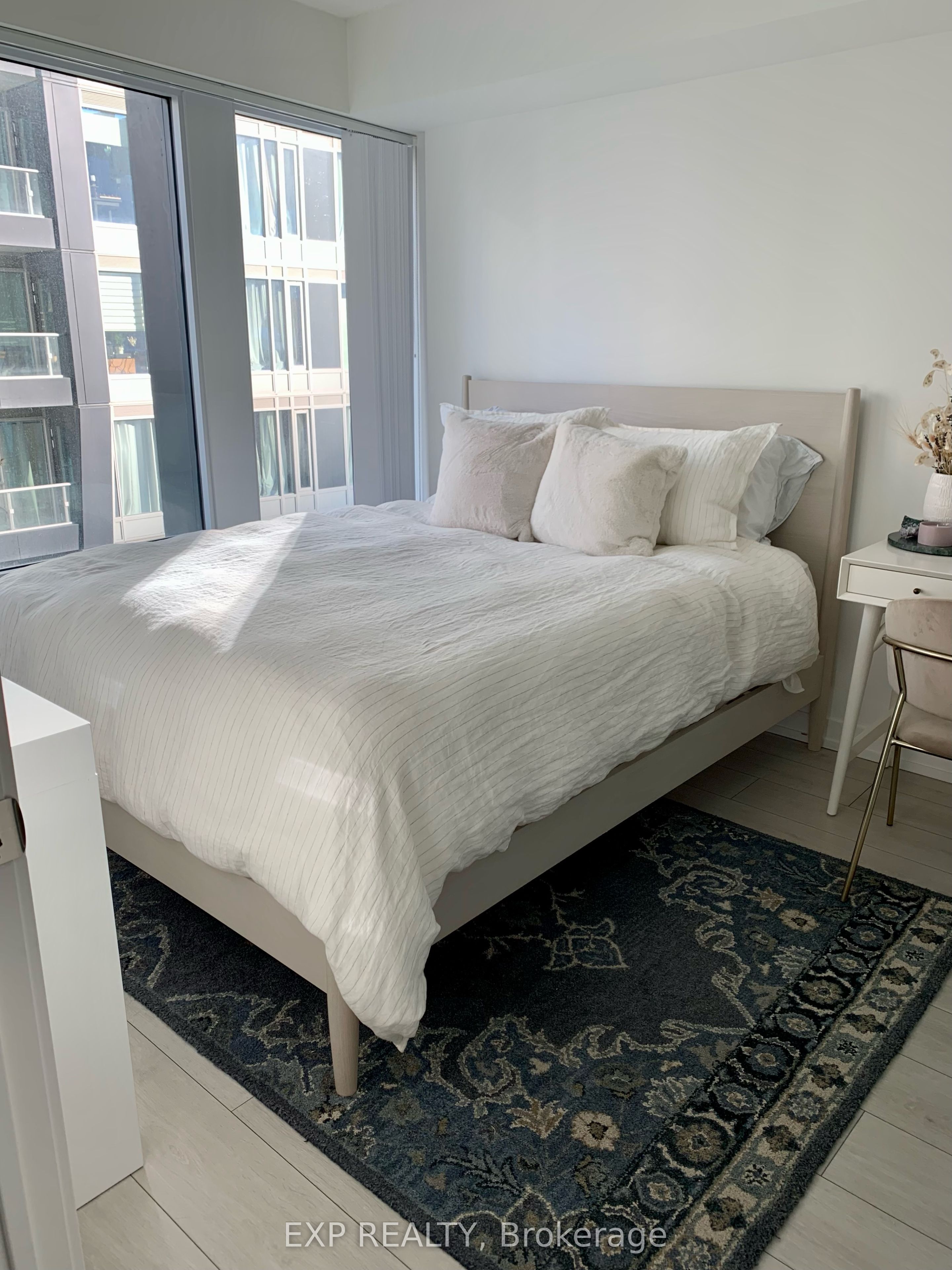 60 Shuter Street 1501 Property Photo 7