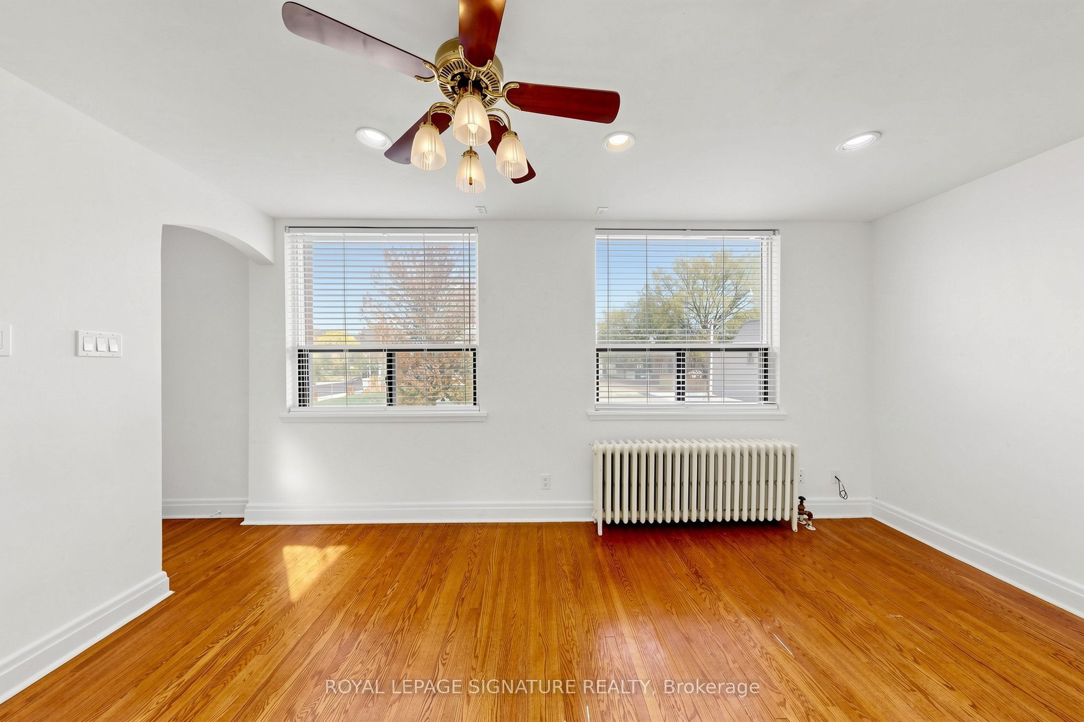 461 Eglinton Avenue E 2 Property Photo 6
