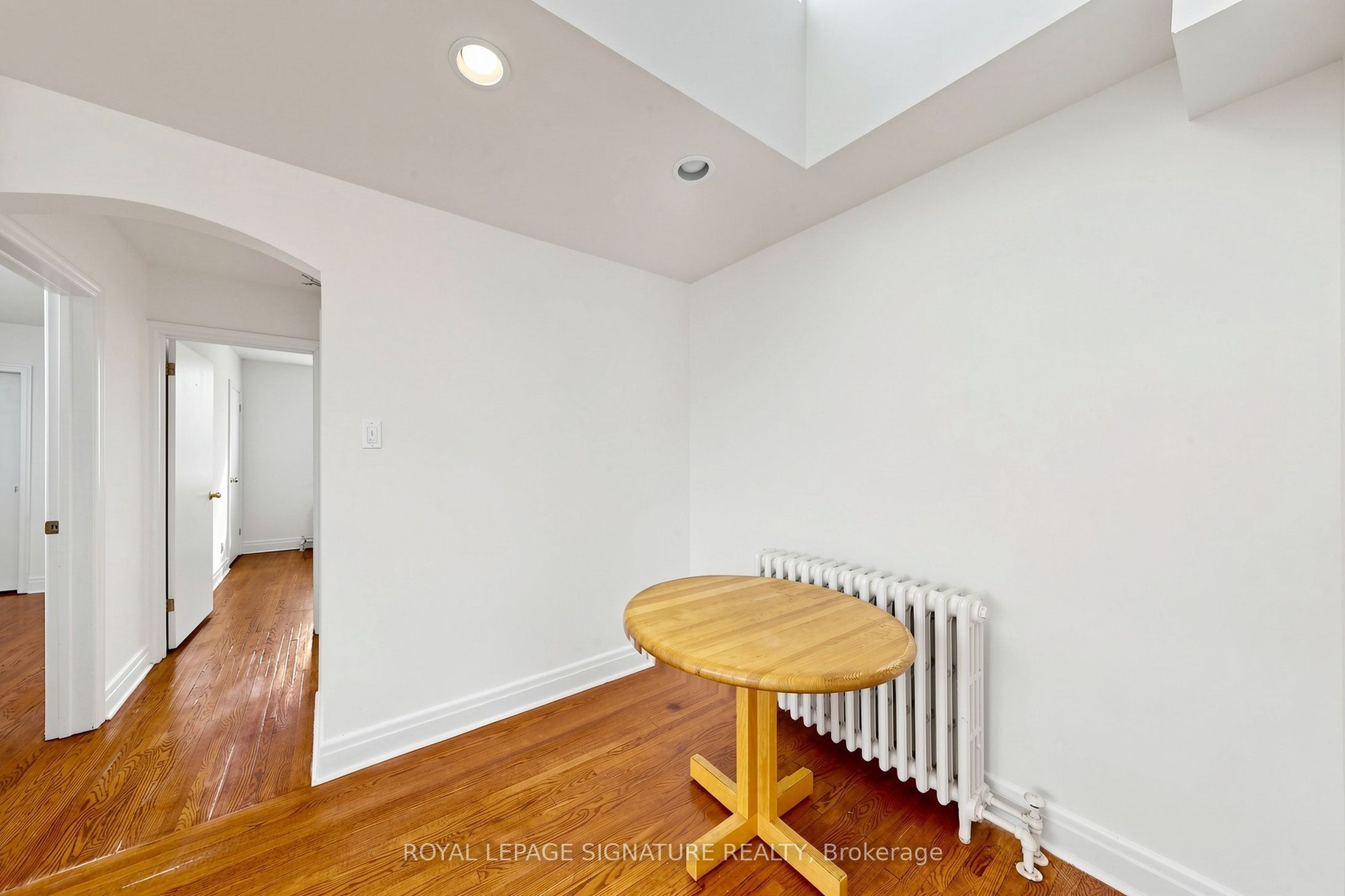 461 Eglinton Avenue E 2 Property Photo 14
