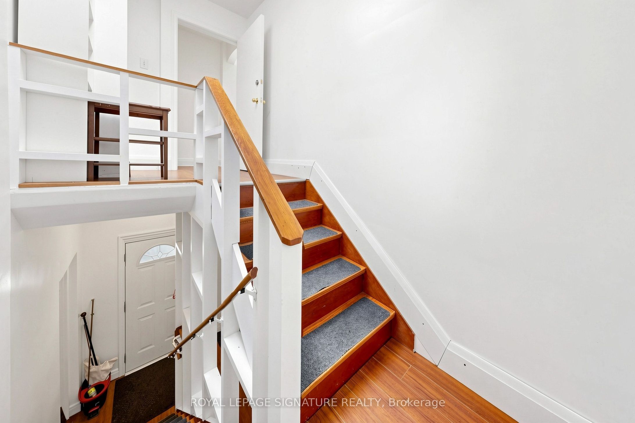 461 Eglinton Avenue E 2 Property Photo 18