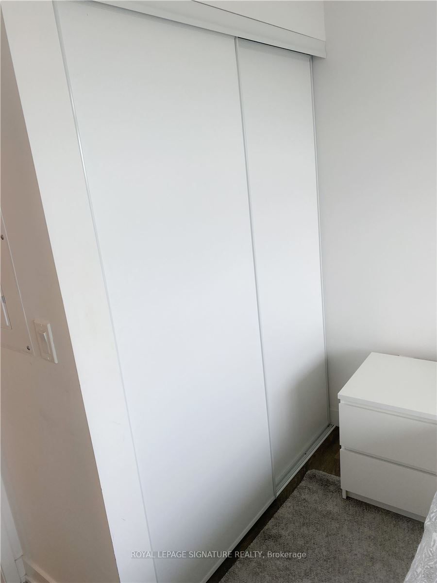 99 Broadway Avenue 3004 Property Photo 11