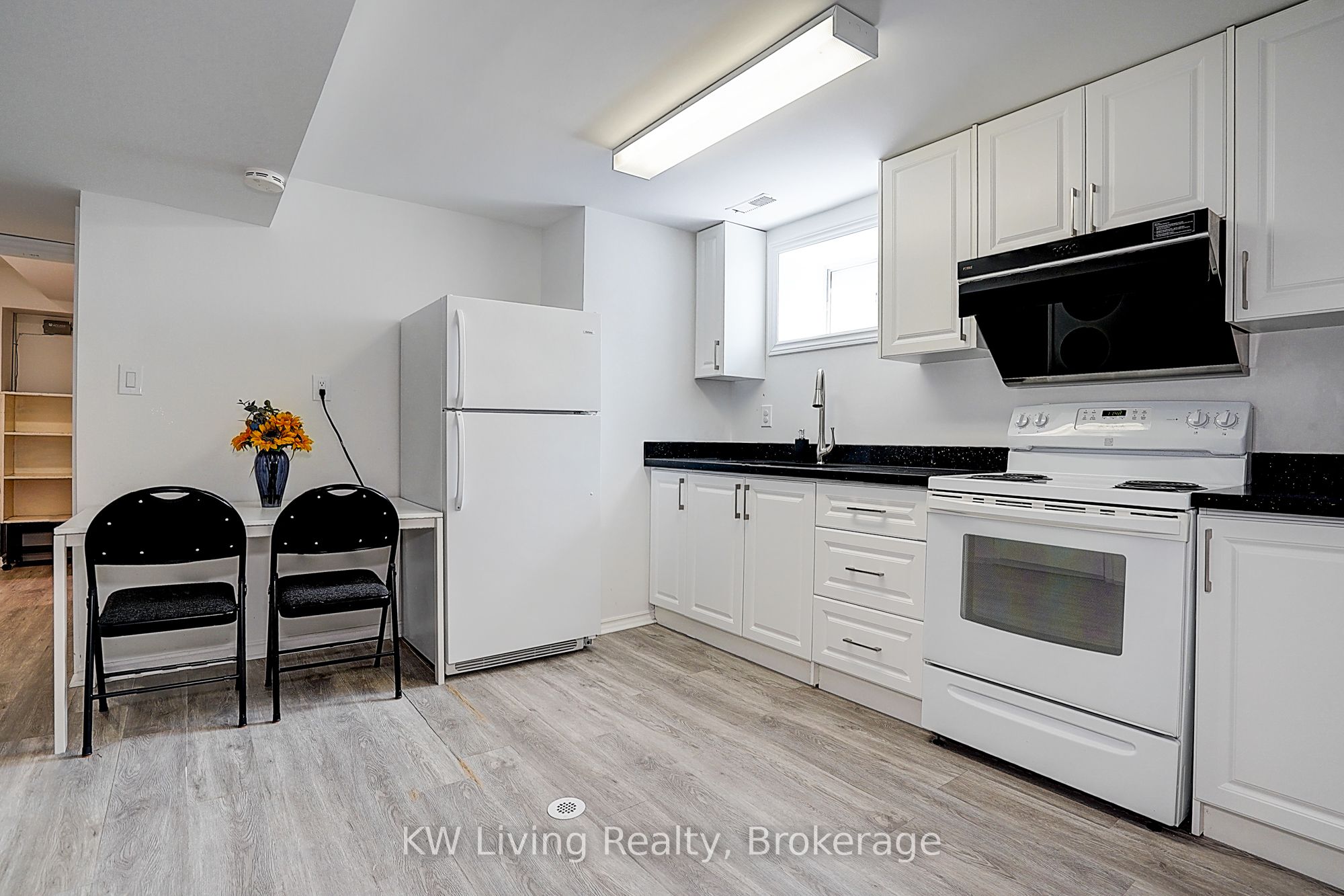 78 Roywood Drive Basement Back Unit Property Photo 15