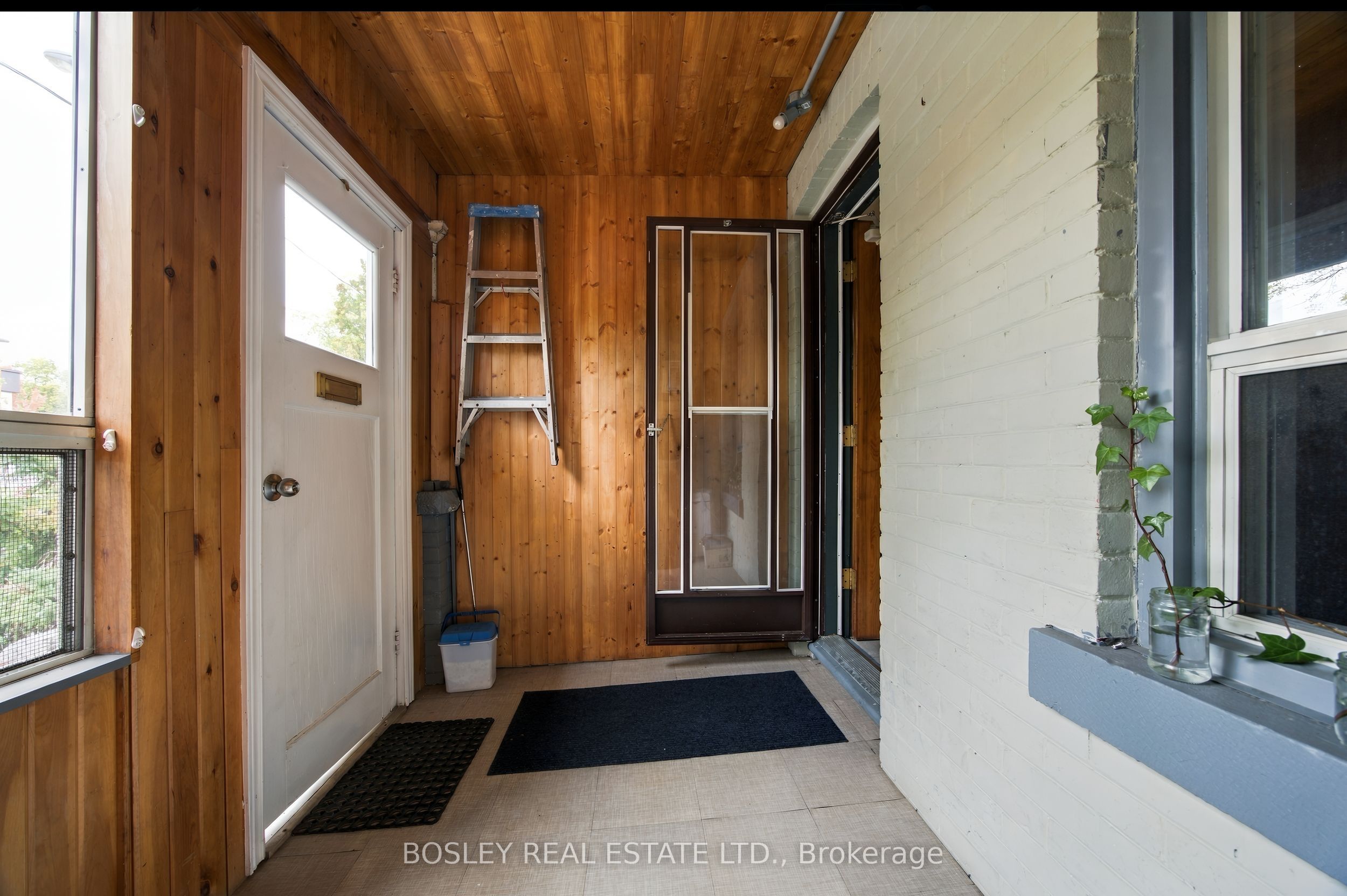 15 Lumbervale Avenue Property Photo 3