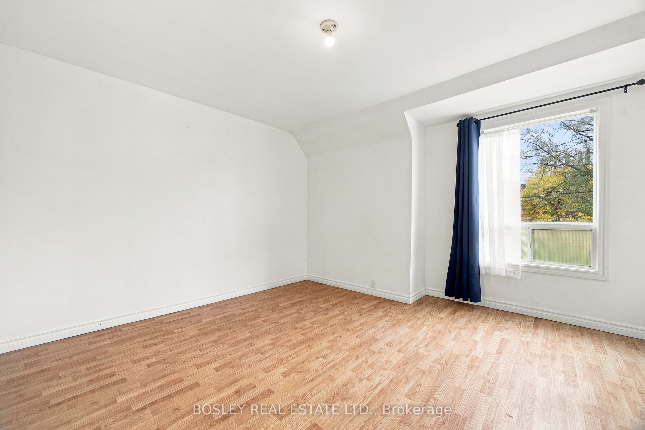 15 Lumbervale Avenue Property Photo 30