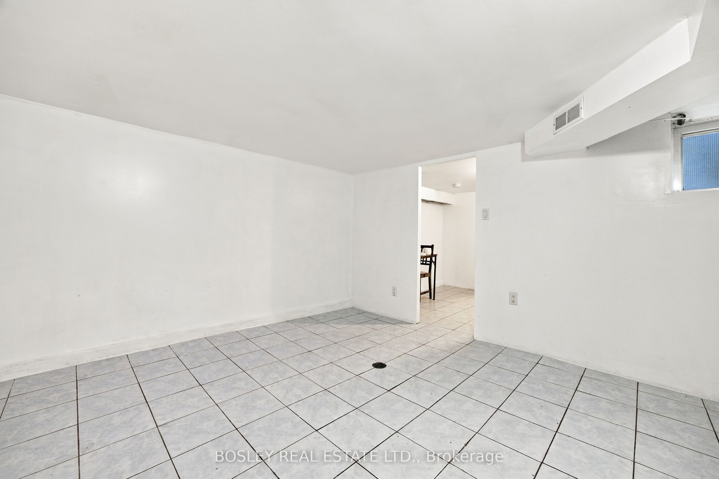 15 Lumbervale Avenue Property Photo 38