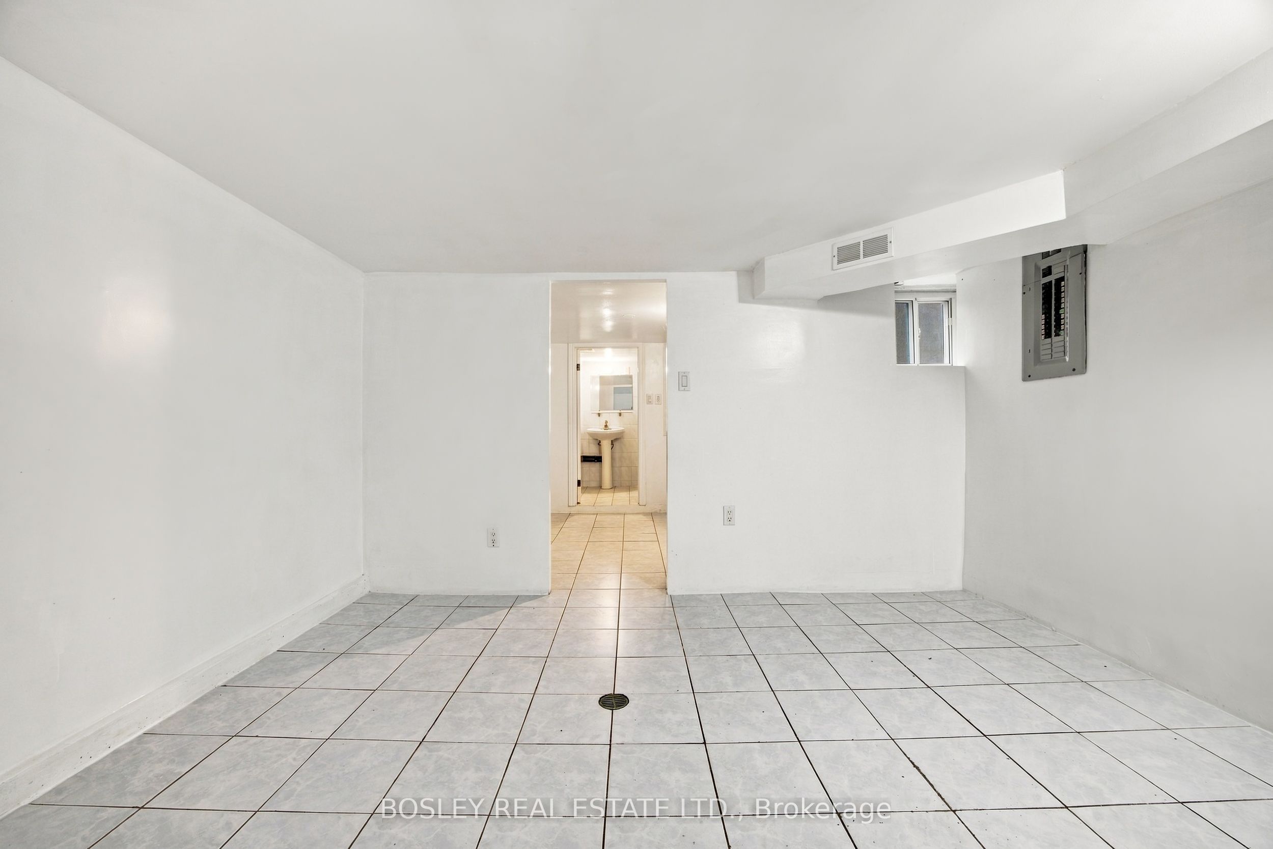 15 Lumbervale Avenue Property Photo 41