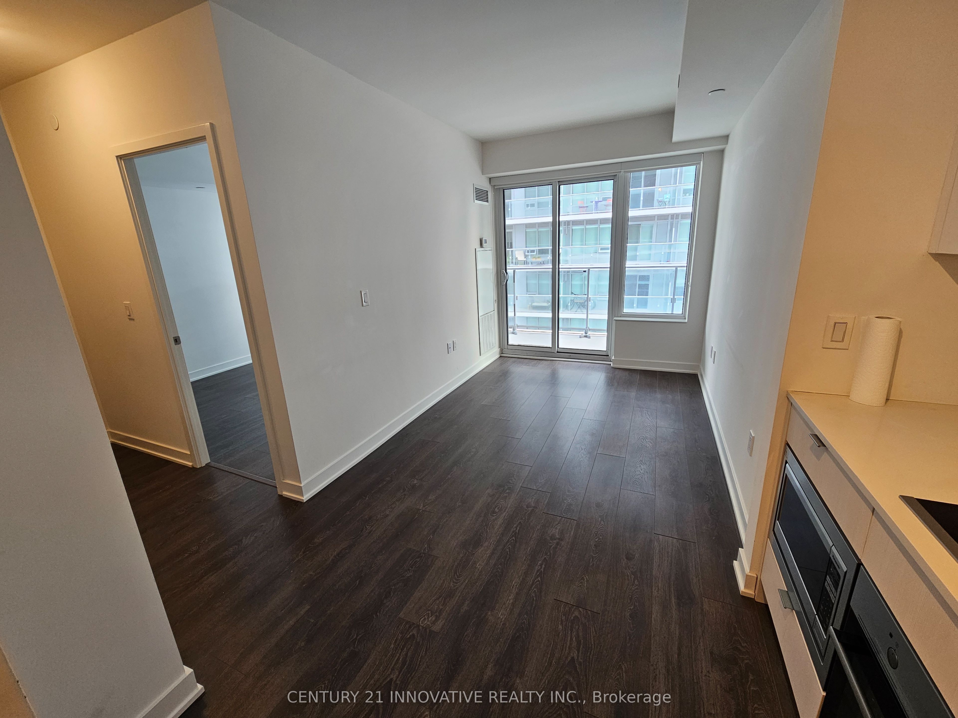 99 Broadway Avenue 3307 Property Photo 2