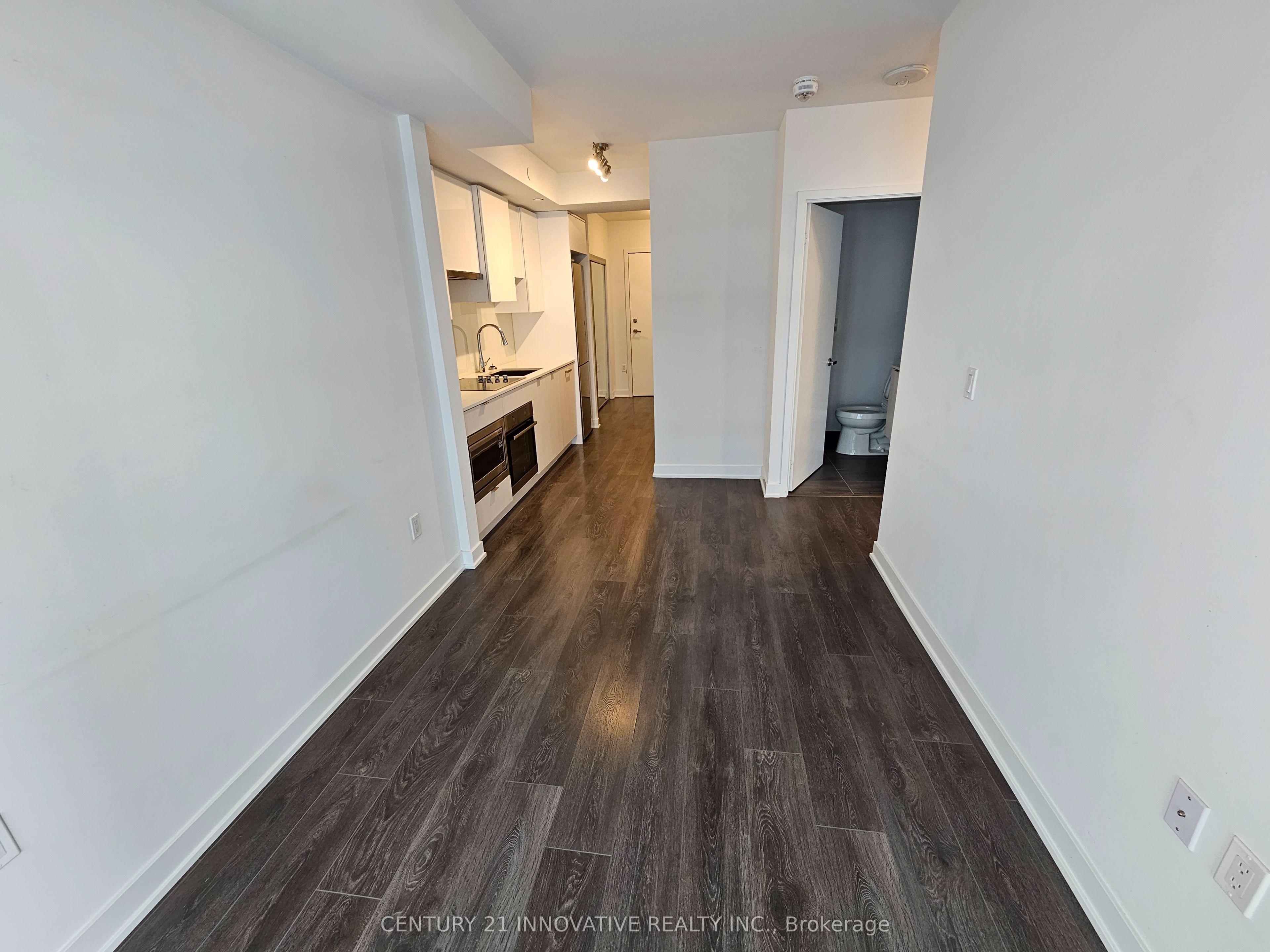 99 Broadway Avenue 3307 Property Photo 13