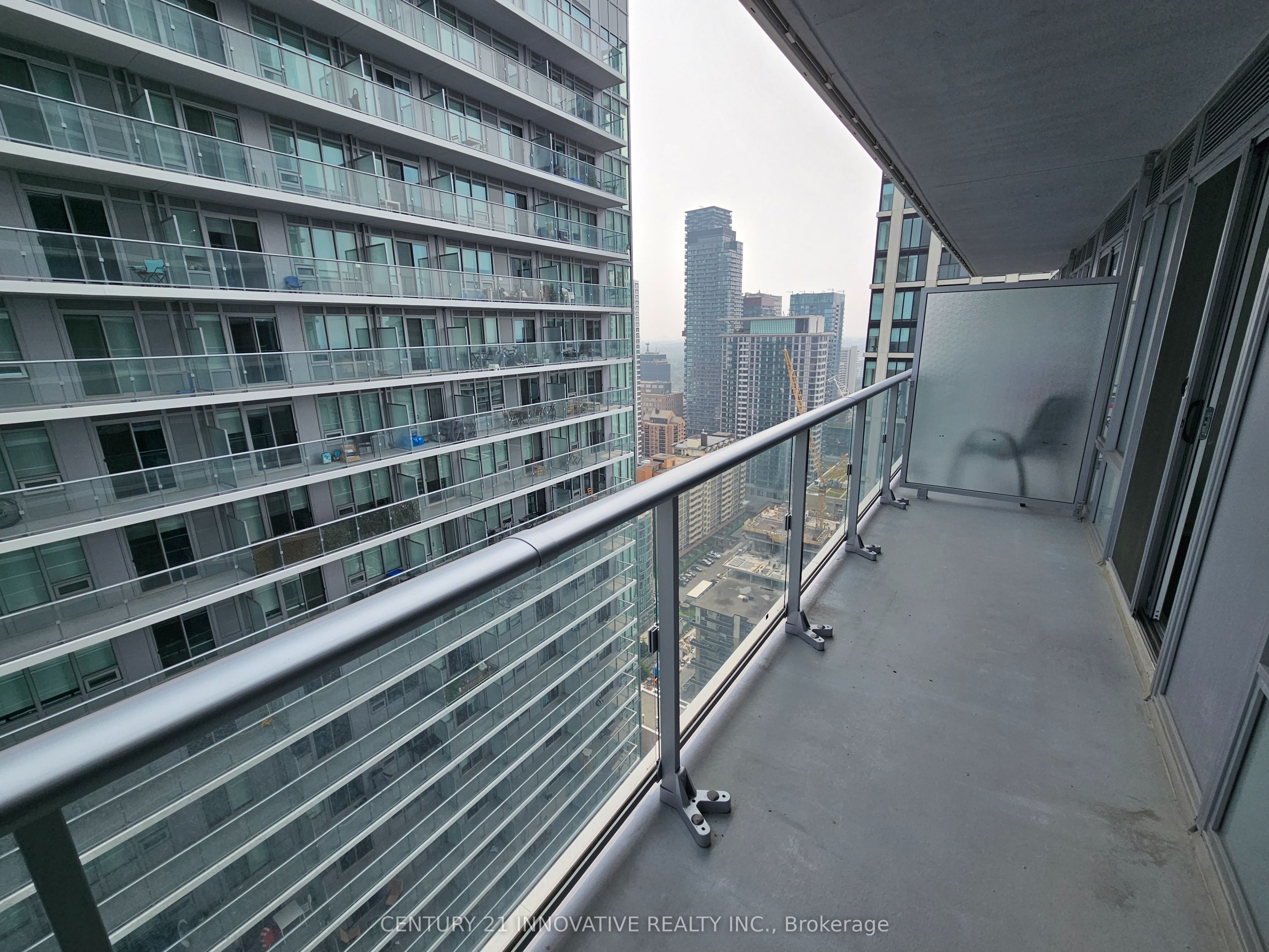 99 Broadway Avenue 3307 Property Photo 15