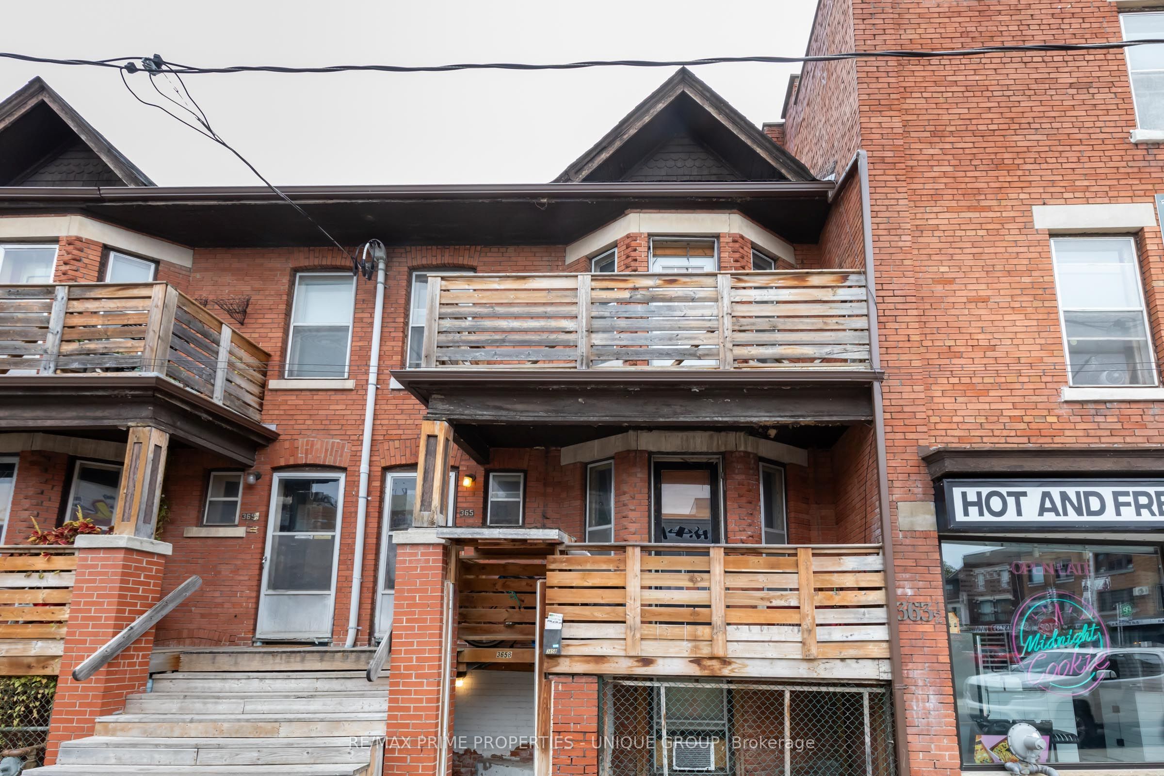 365 Clinton Street 2 Property Photo 1