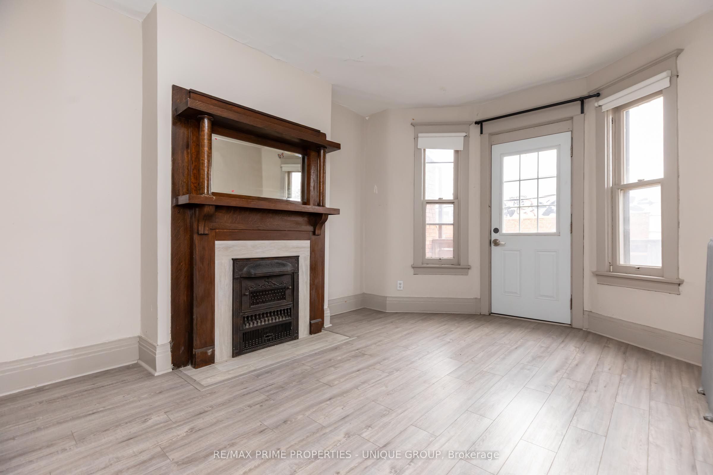 365 Clinton Street 2 Property Photo 6