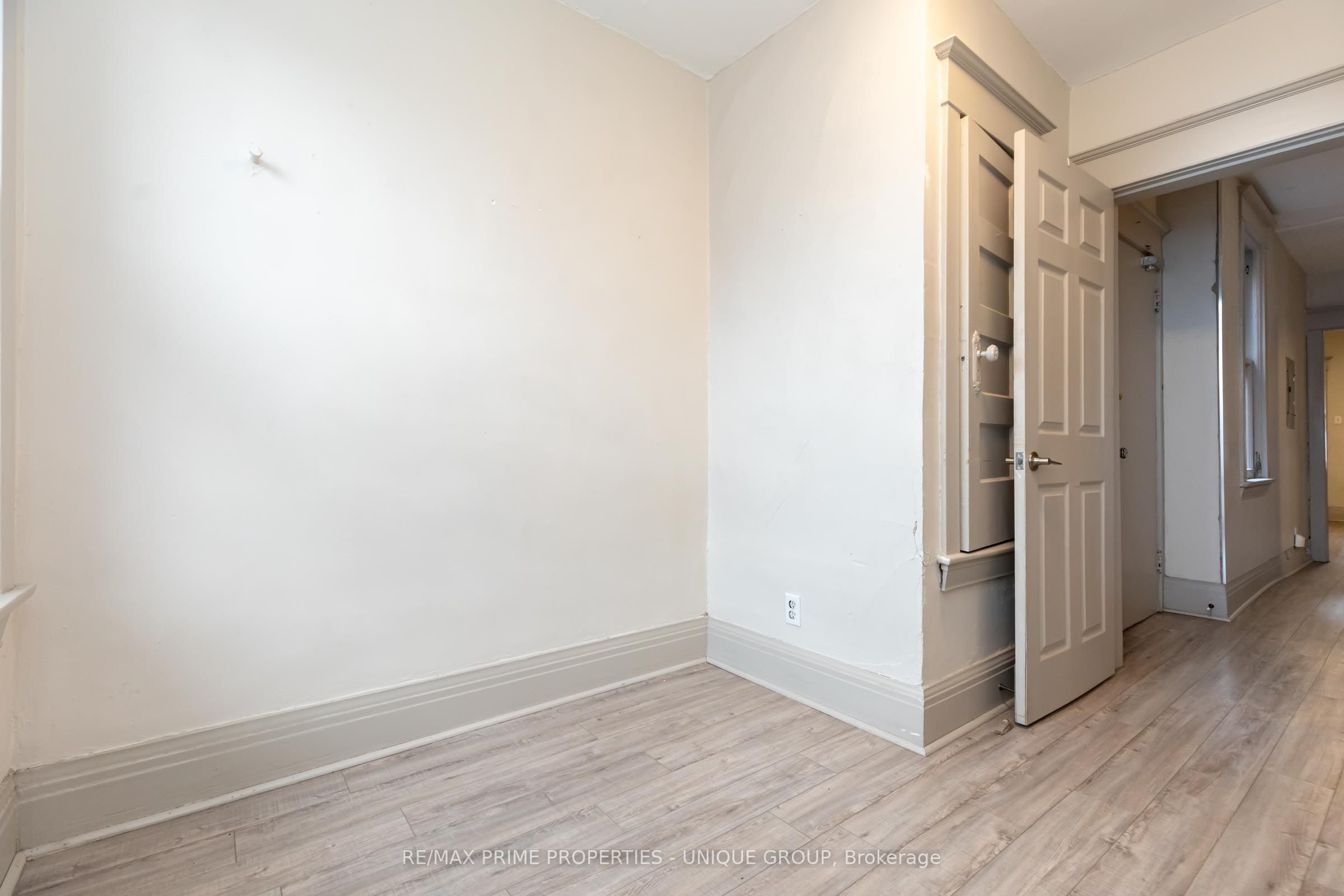 365 Clinton Street 2 Property Photo 15