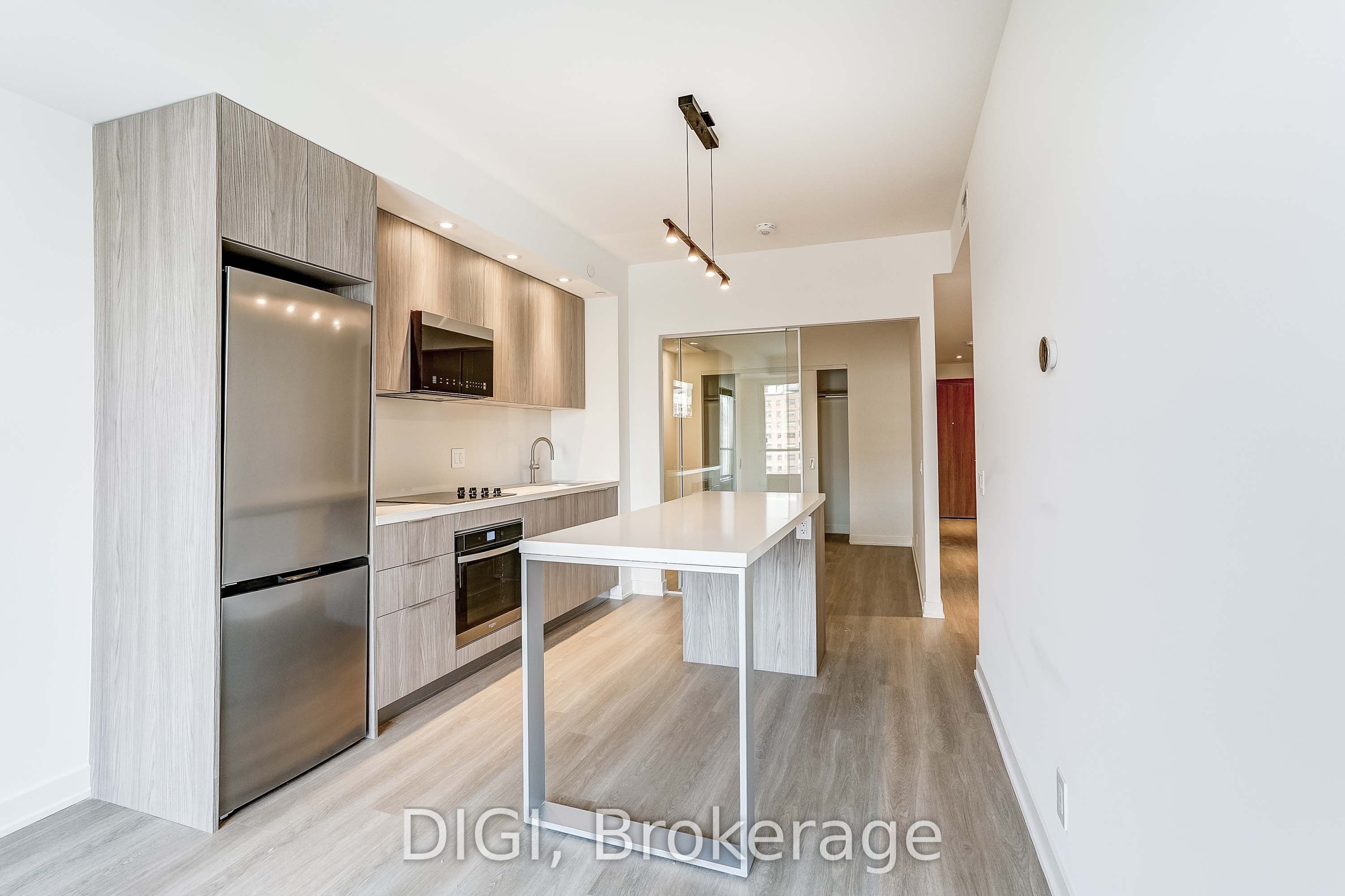 120 Ontario Street Q820 Property Photo 4
