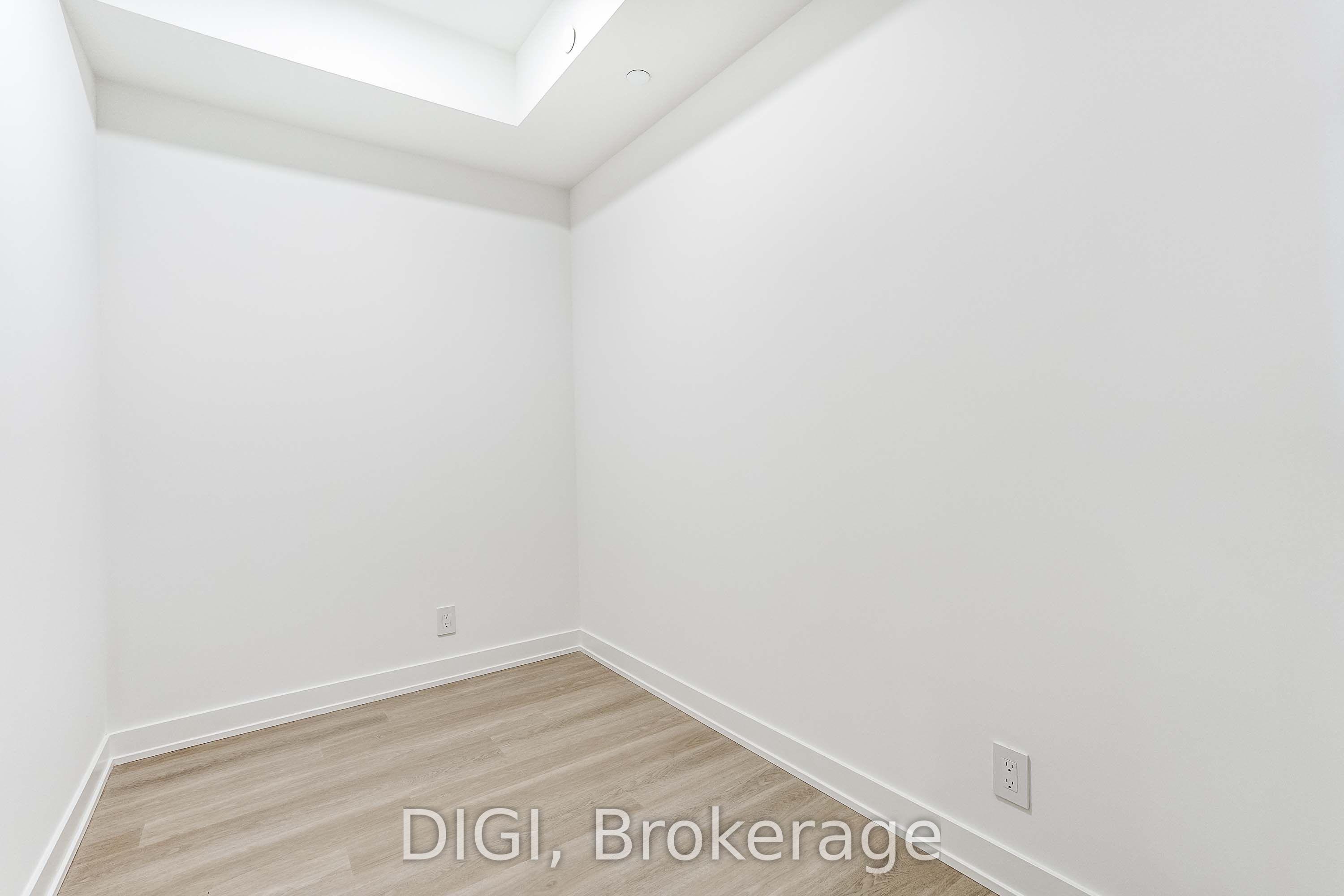 120 Ontario Street Q820 Property Photo 15