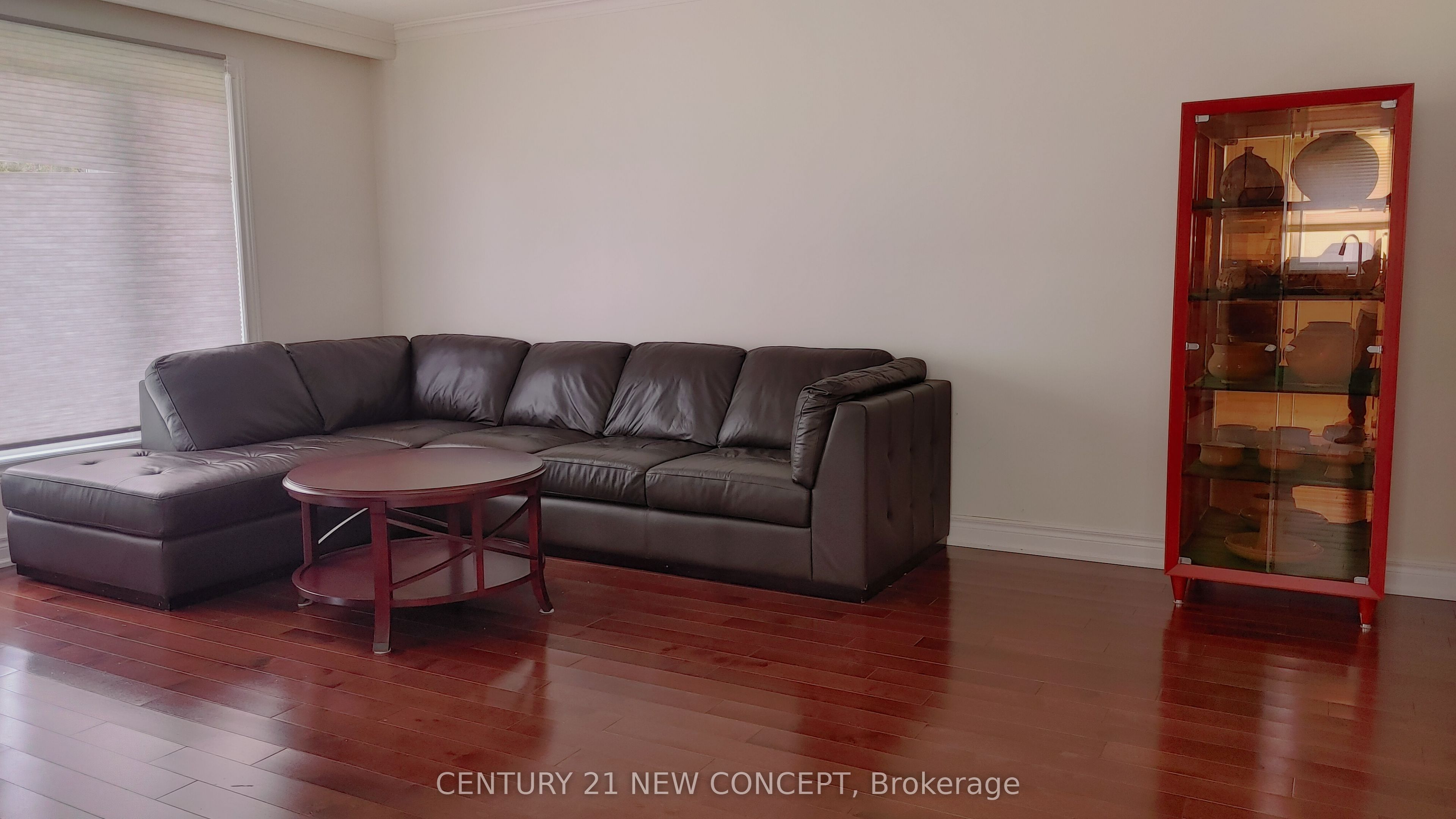 68 Transwell Avenue Property Photo 5