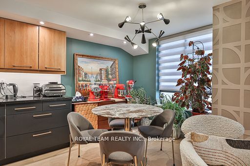 211 Saint Patrick Street S C-ph 10 Property Photo 25