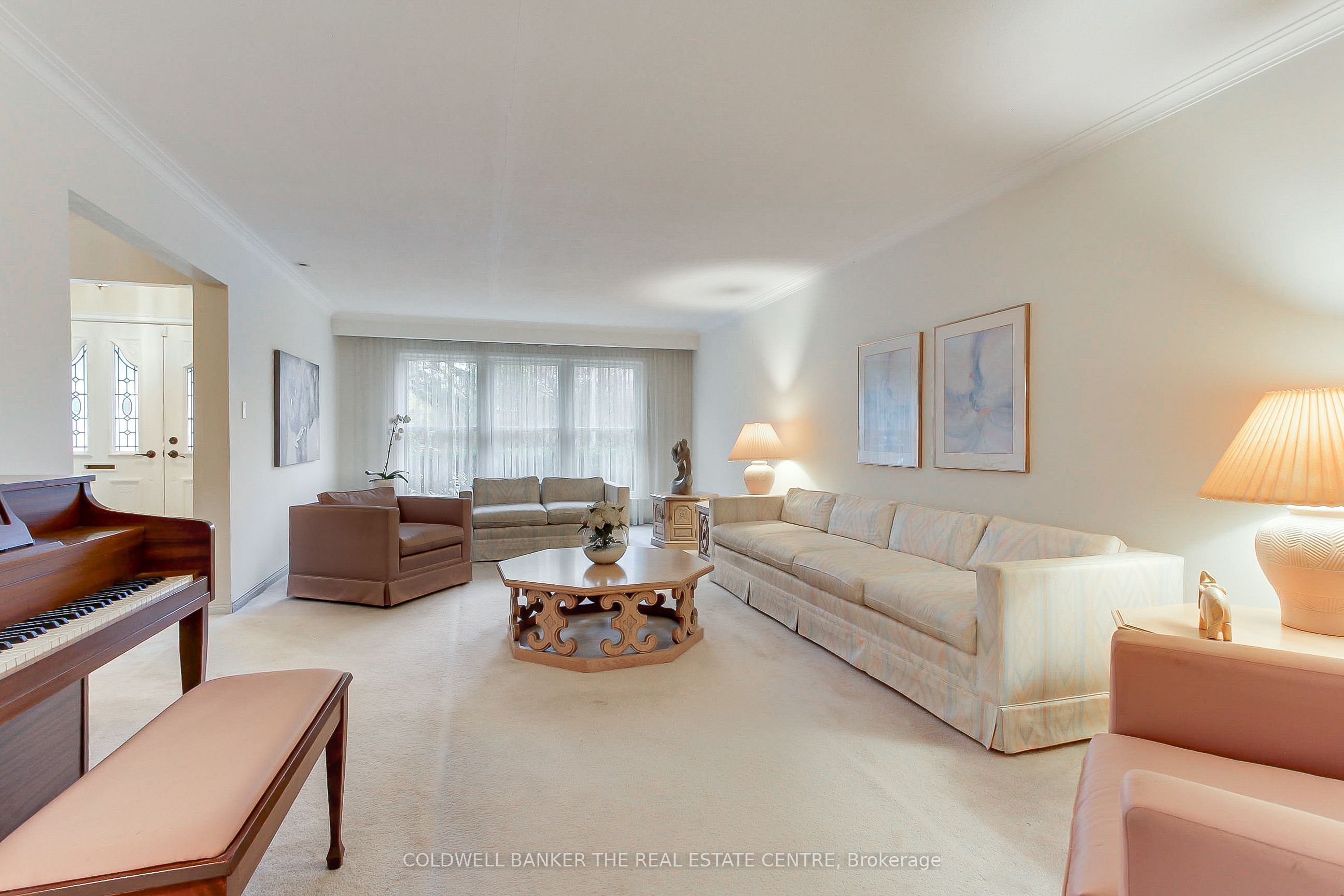 35 Tofino Crescent Property Photo 14