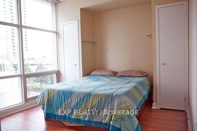 9 Spadina Avenue 302 Property Photo 4