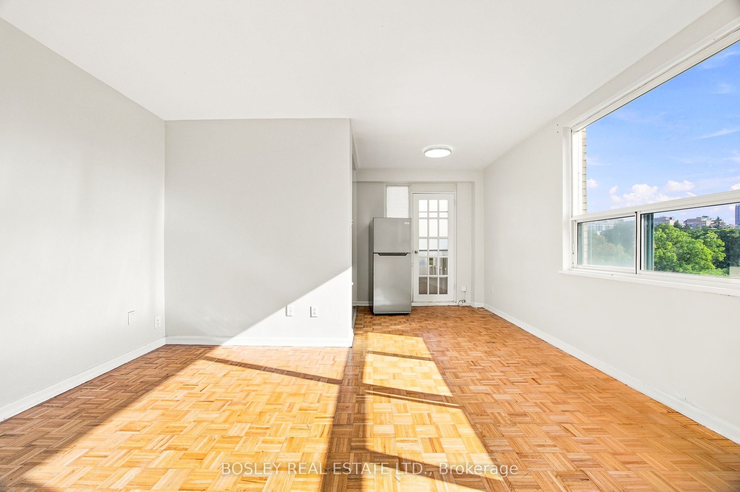 85 Lawton Boulevard 310 Property Photo 3