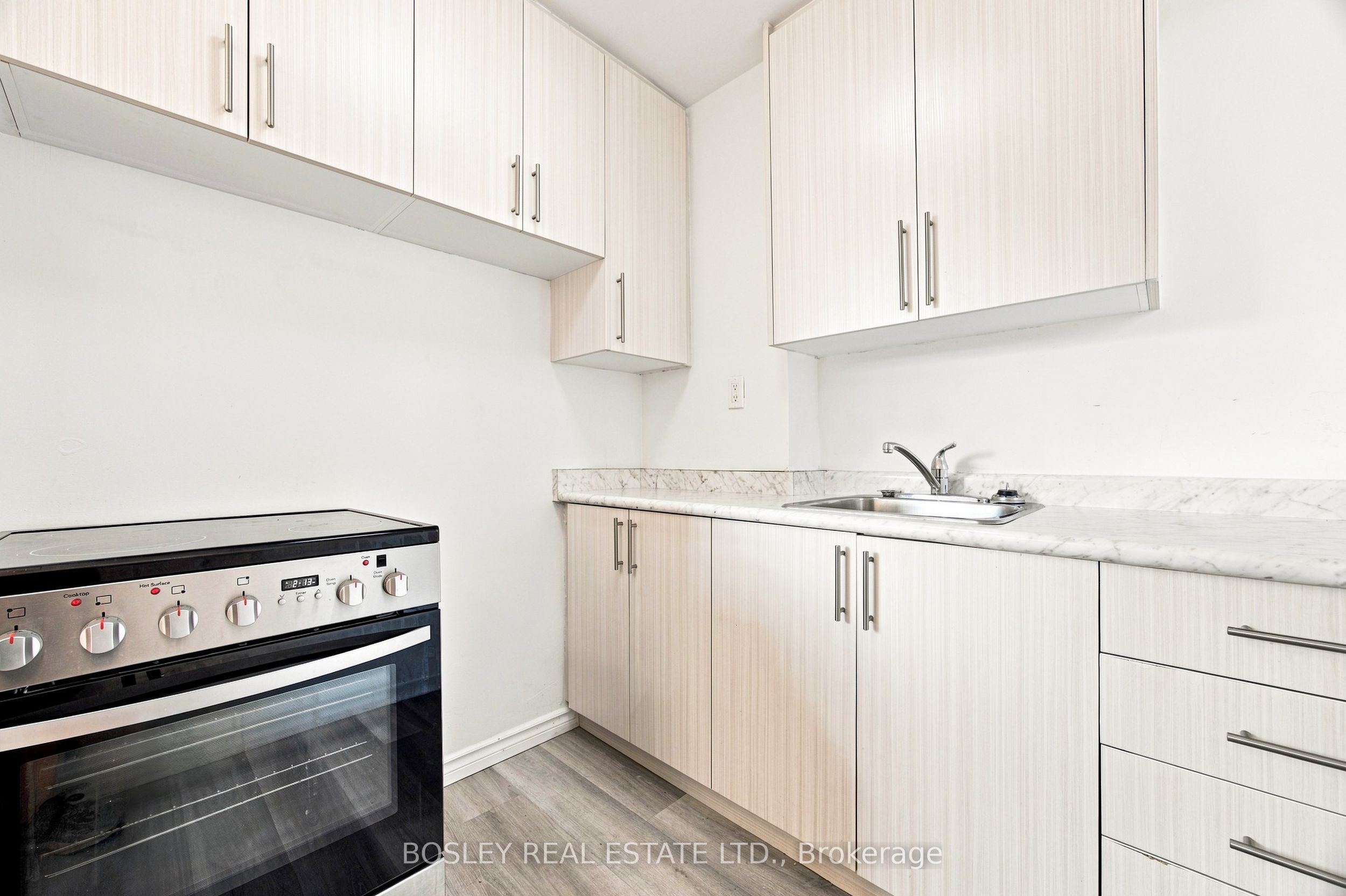 85 Lawton Boulevard 310 Property Photo 10