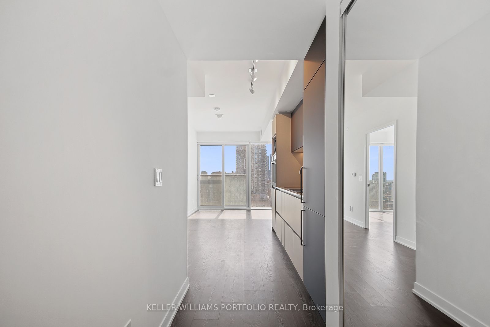 319 Jarvis Street 1816 Property Photo 2
