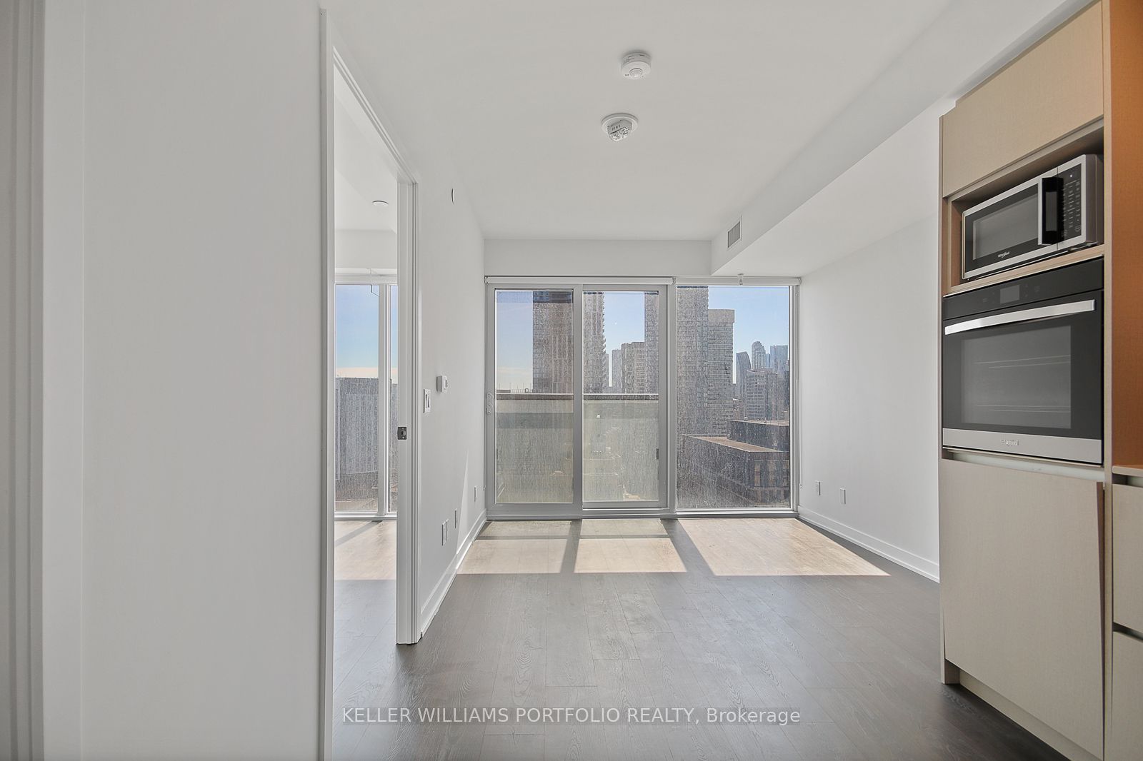 319 Jarvis Street 1816 Property Photo 8