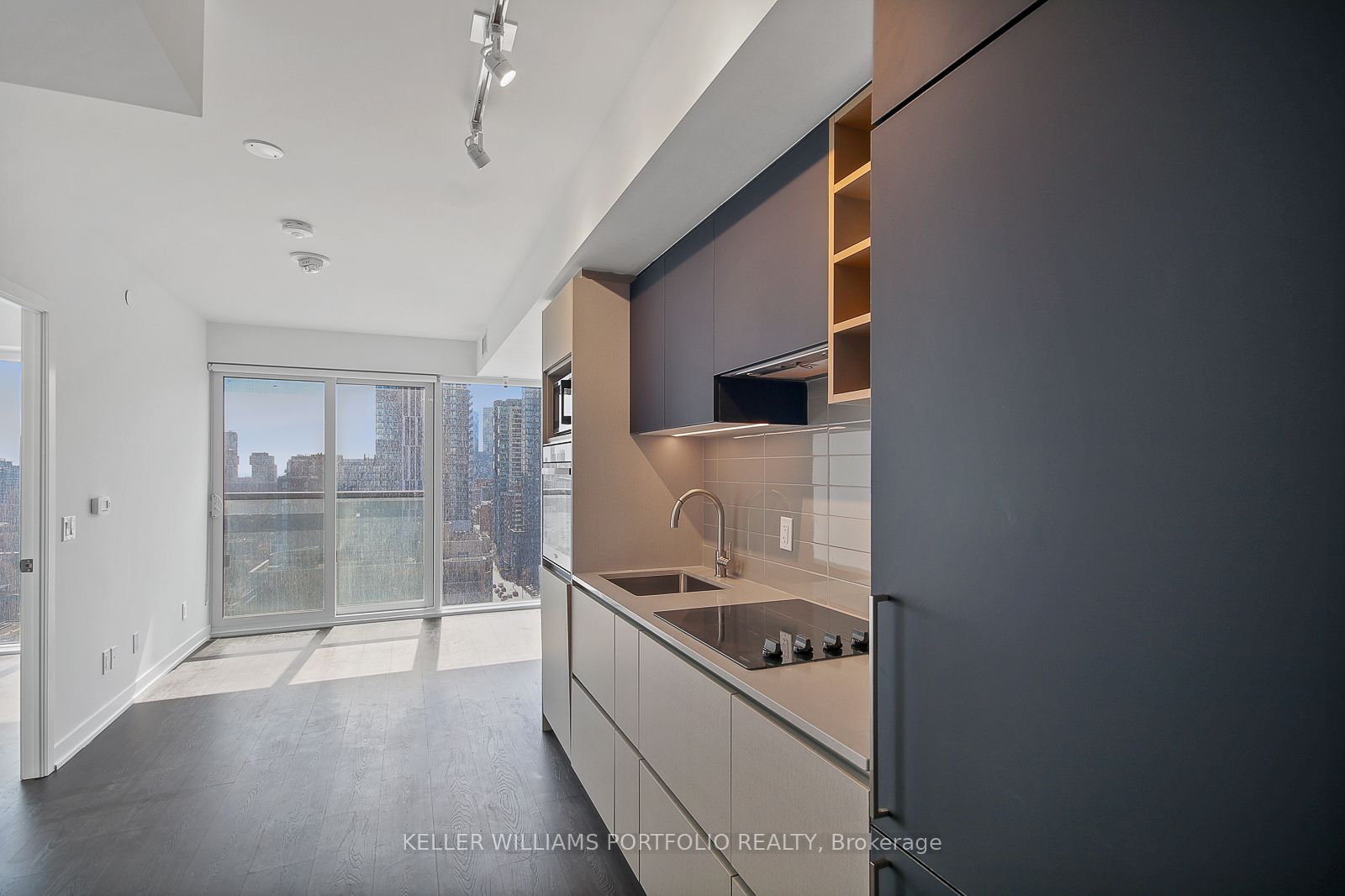 319 Jarvis Street 1816 Property Photo 9