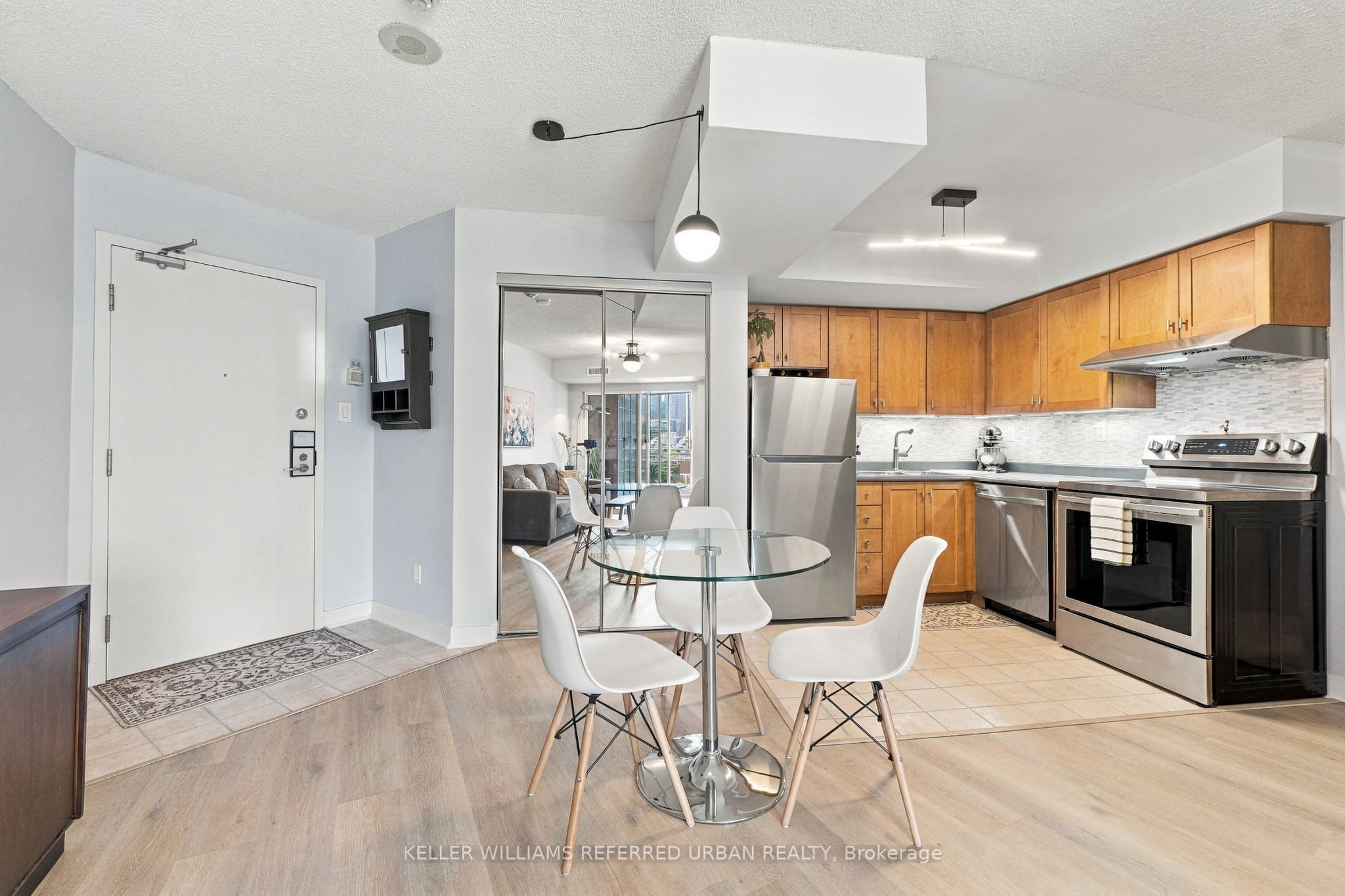 650 Queens Quay W 1102 Property Photo 3