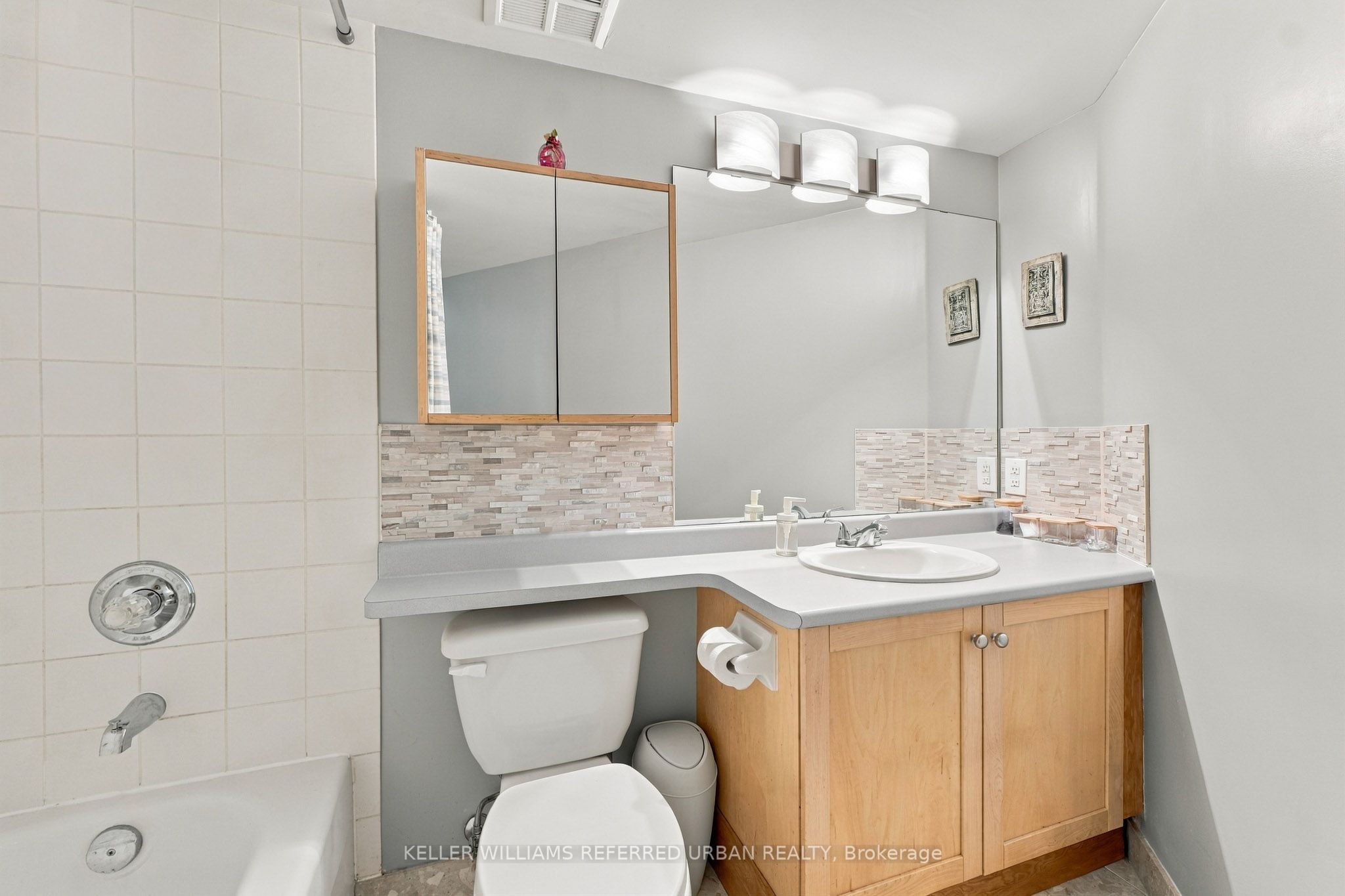 650 Queens Quay W 1102 Property Photo 19