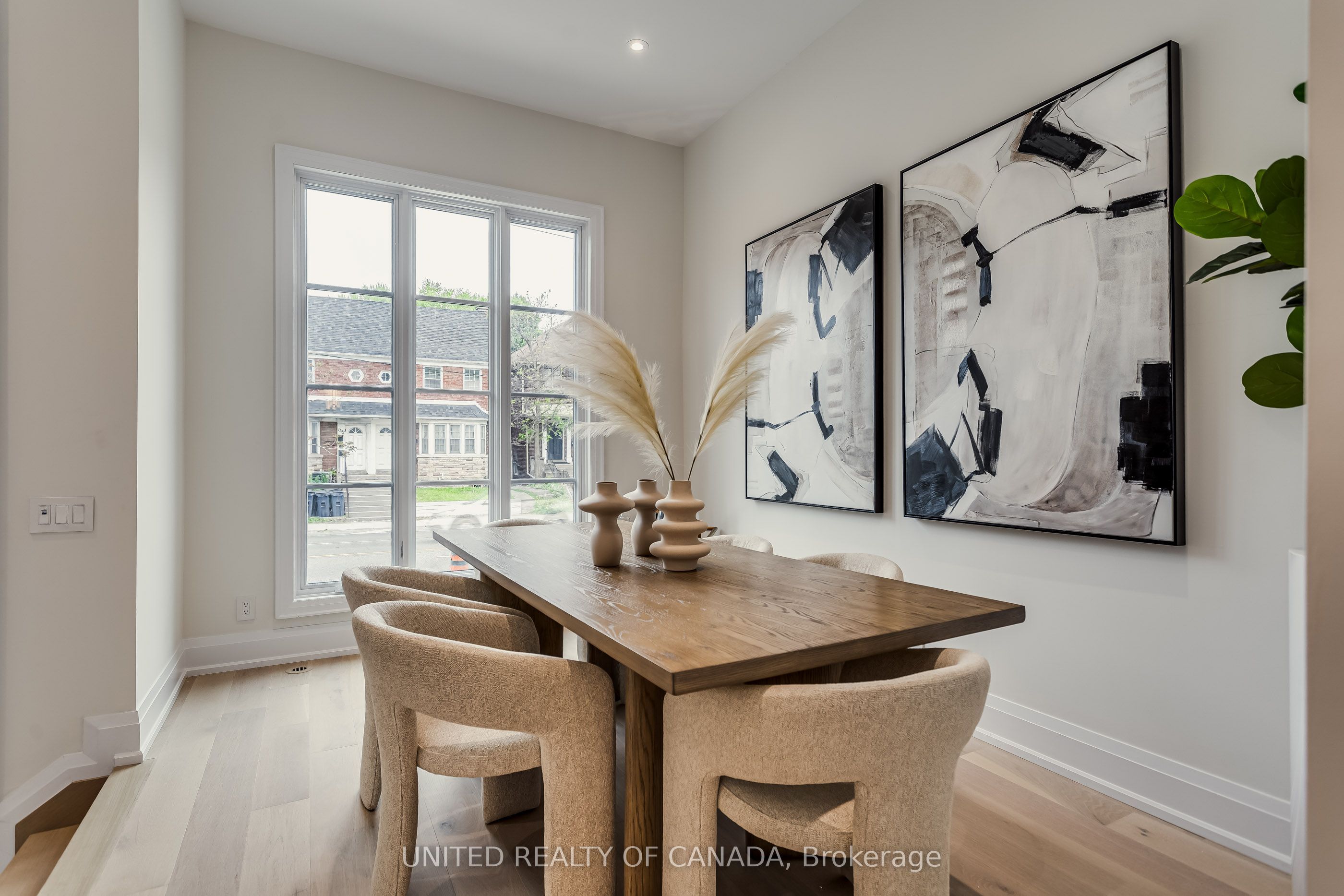 1177 Avenue Road Property Photo 1