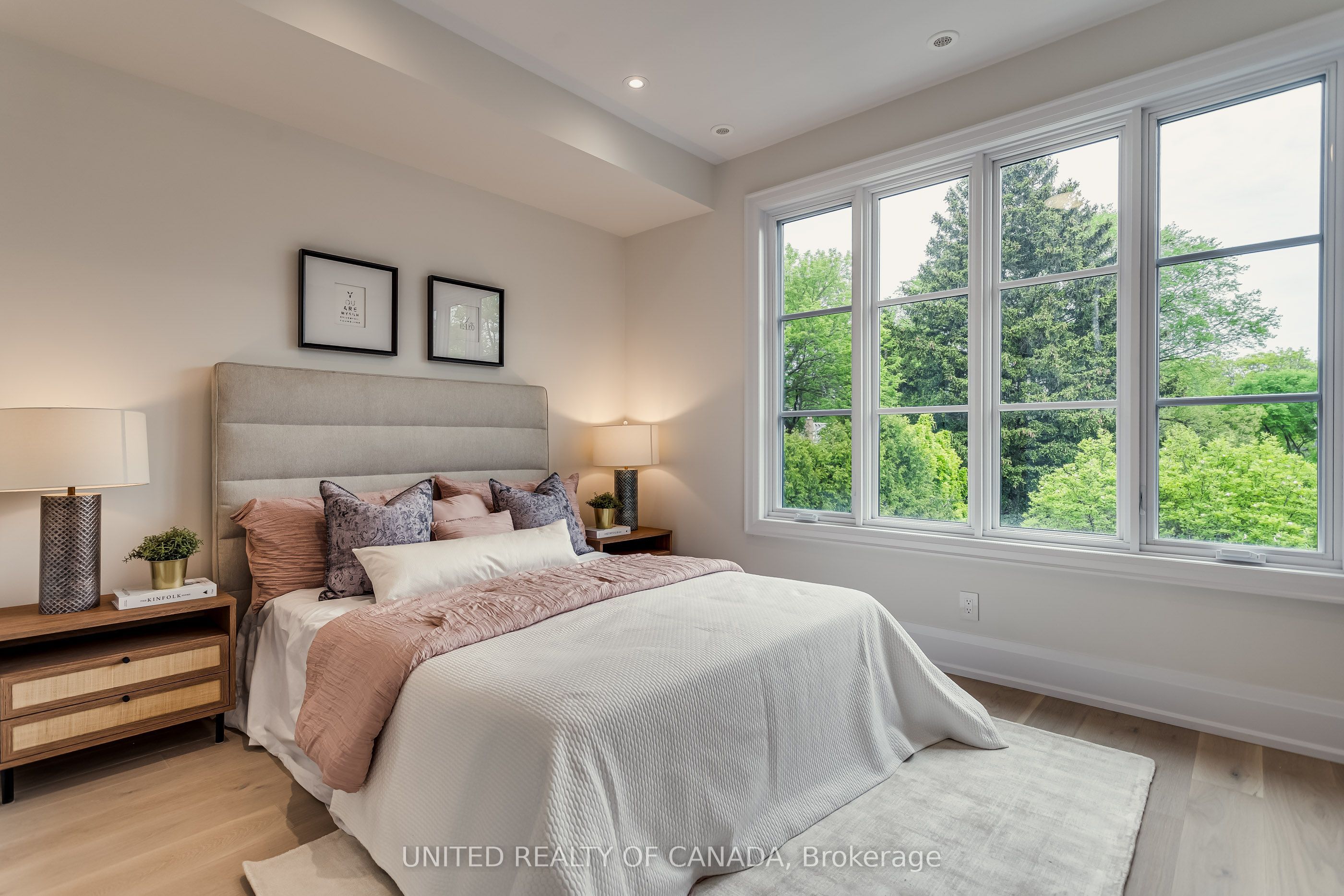 1177 Avenue Road Property Photo 10