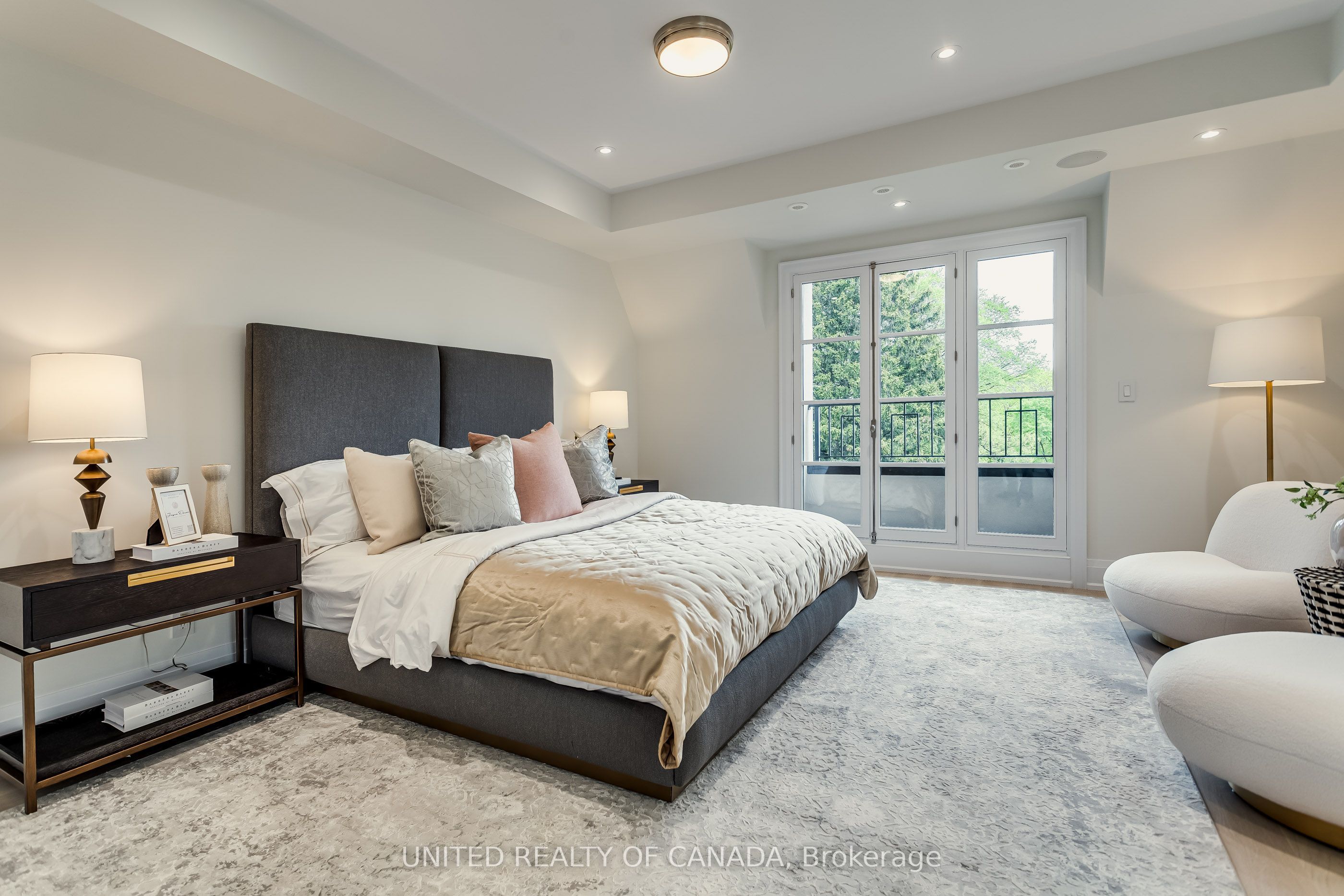 1177 Avenue Road Property Photo 12