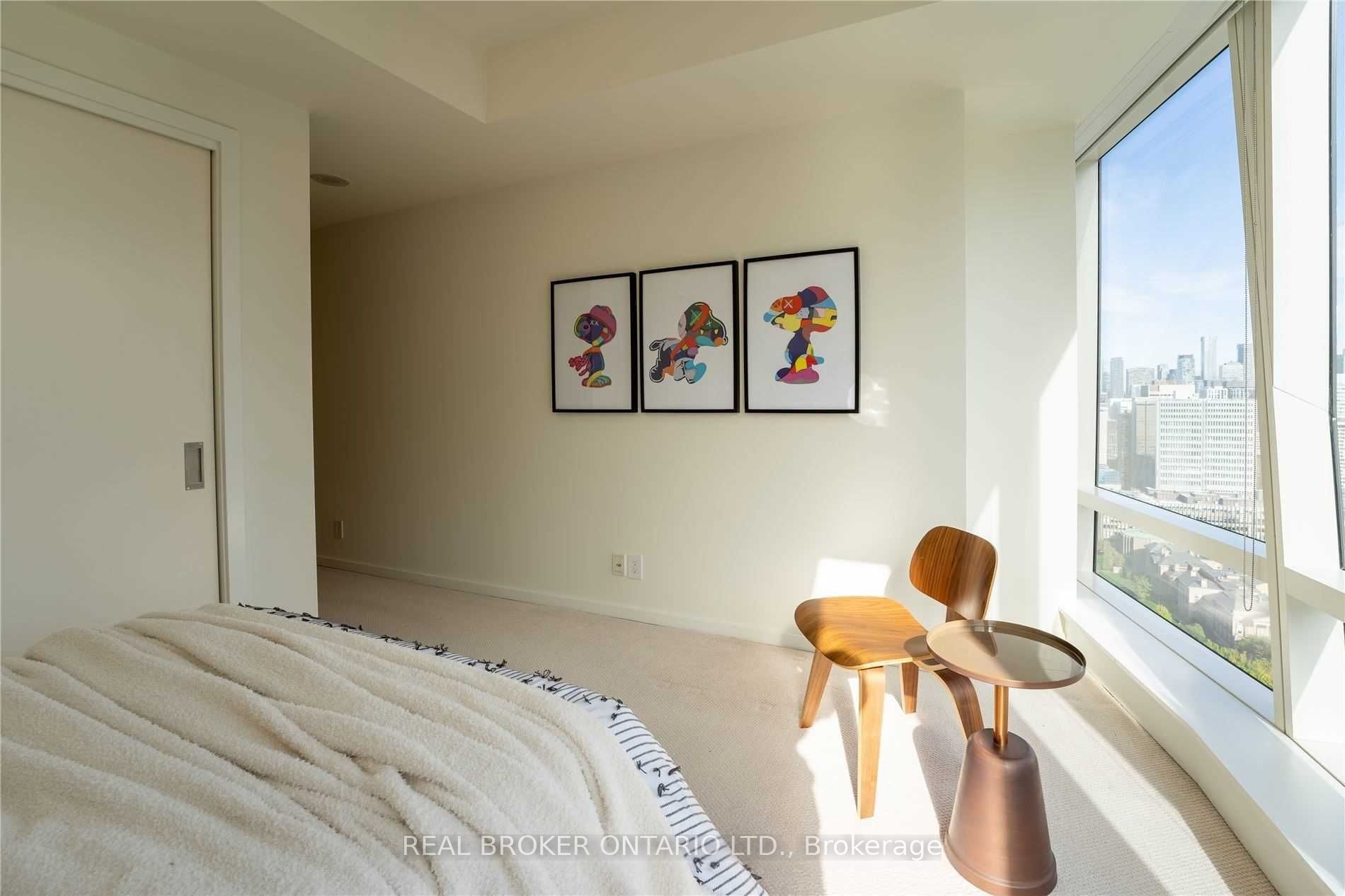 180 University Avenue 3307 Property Photo 20