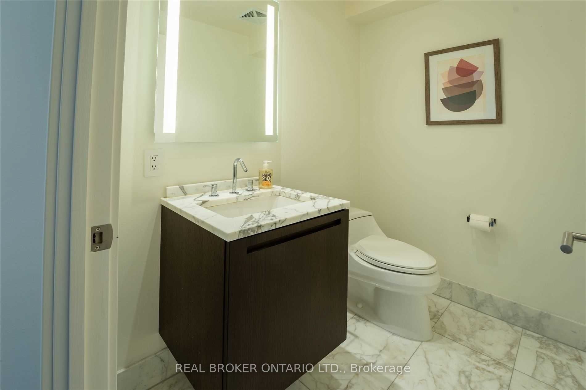 180 University Avenue 3307 Property Photo 24