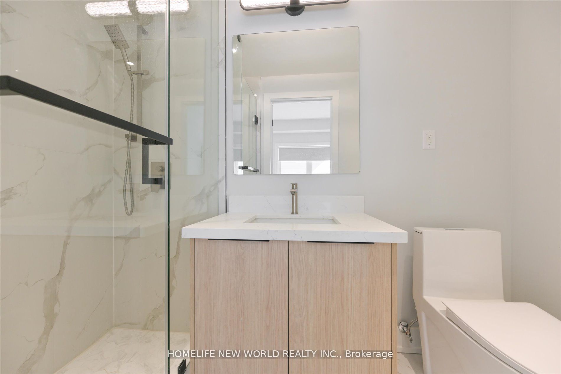995 Dufferin Dufferin Street Main Property Photo 8