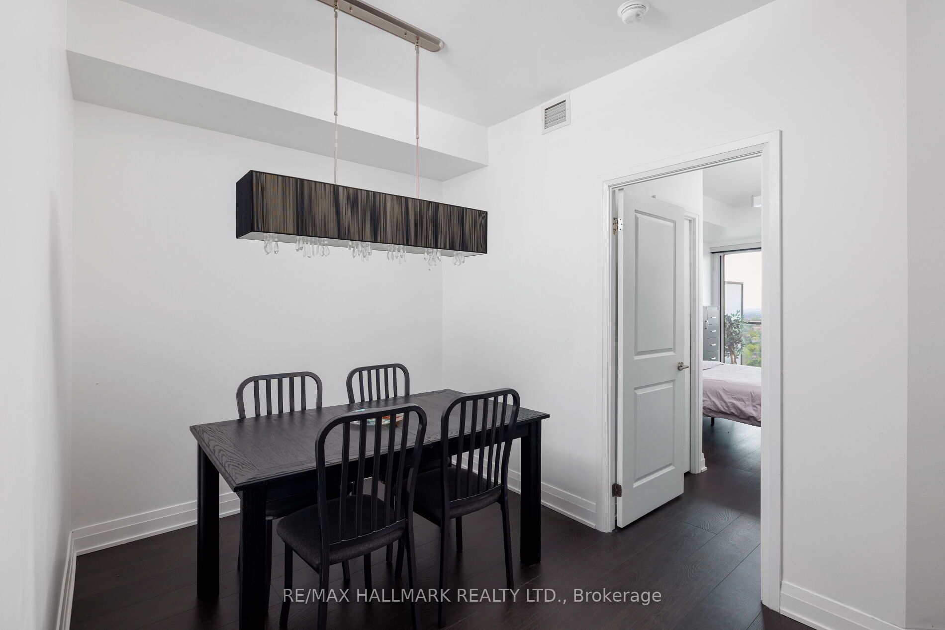 530 St Clair Avenue W 1401 Property Photo 13