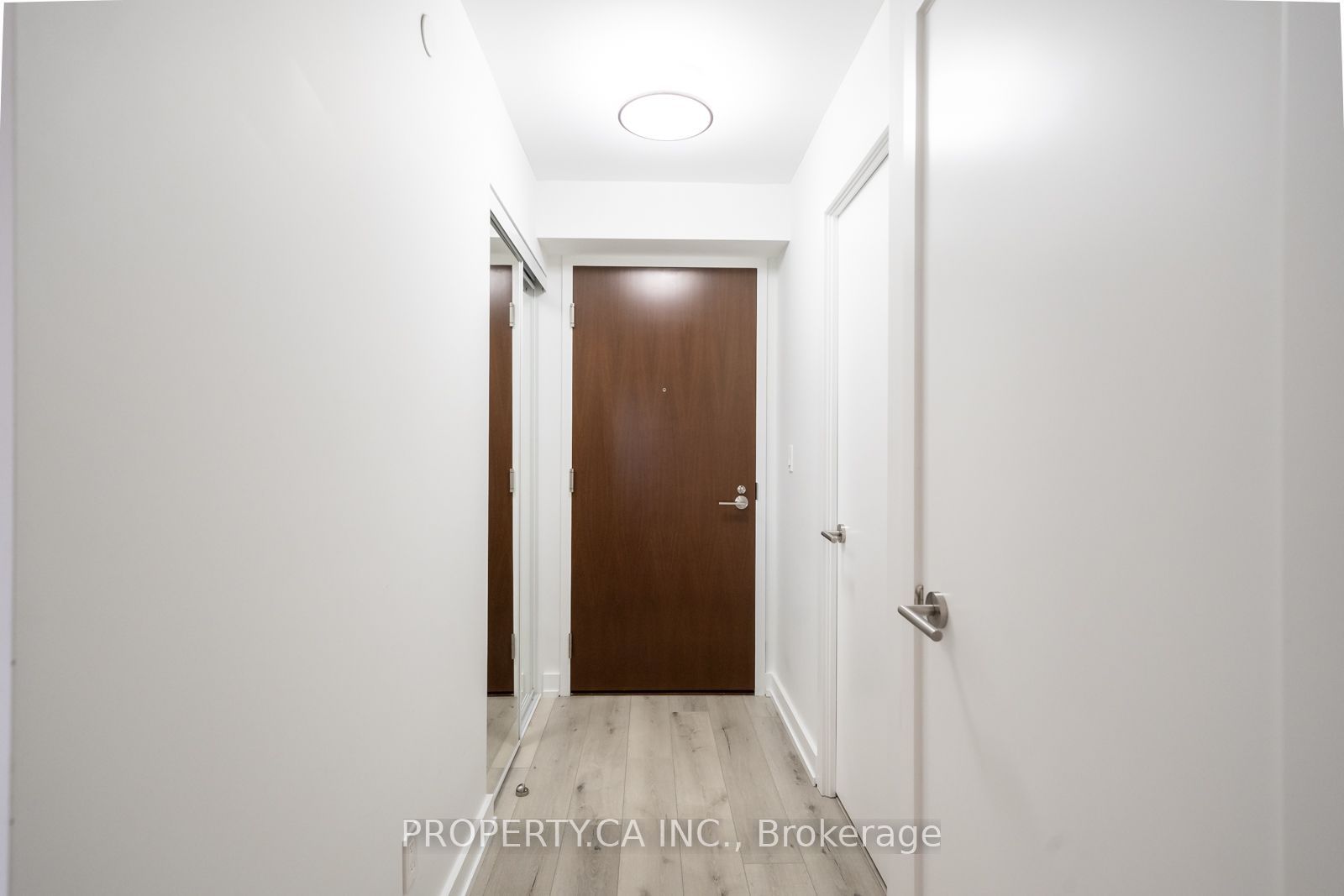 120 Varna Drive 412 Property Photo 16