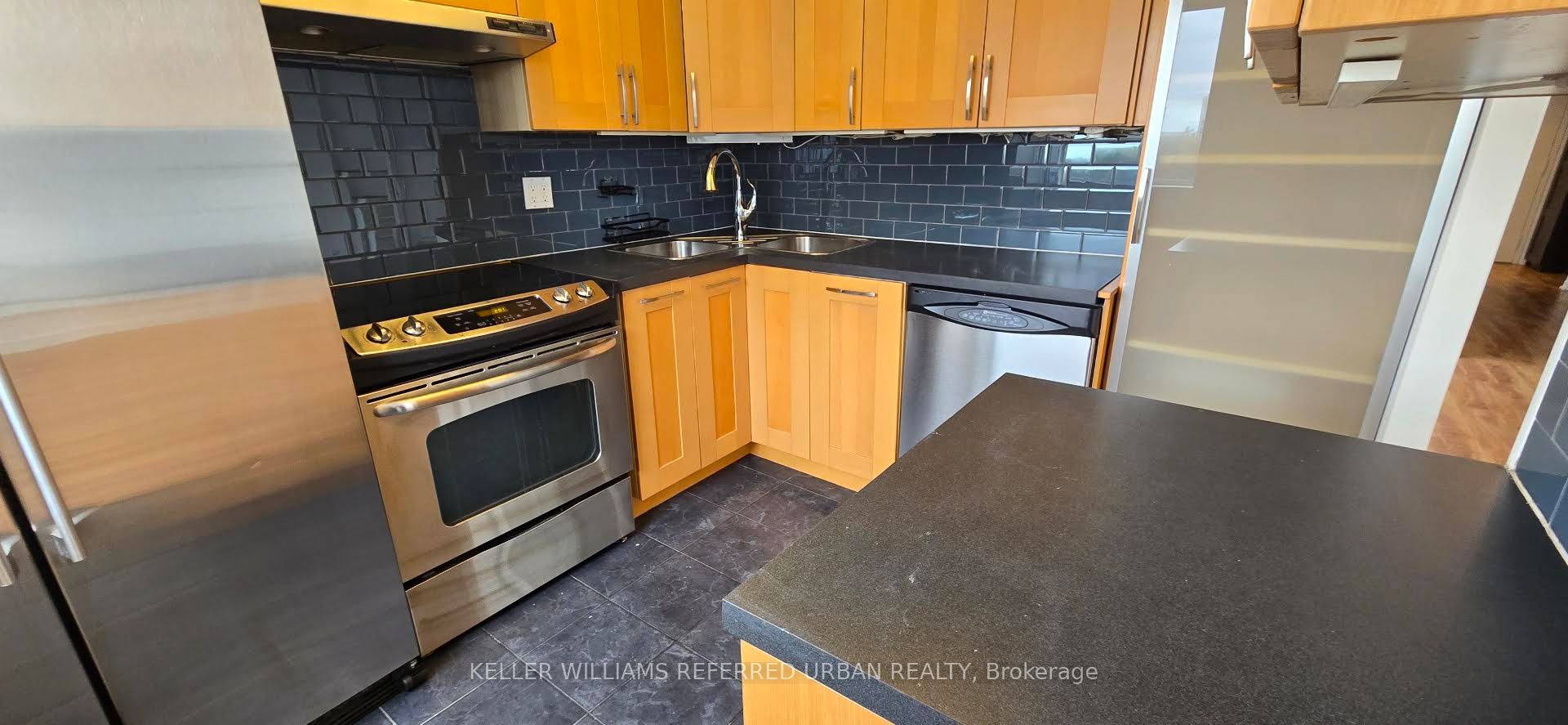 7 Bishop Avenue 611 Property Photo 12