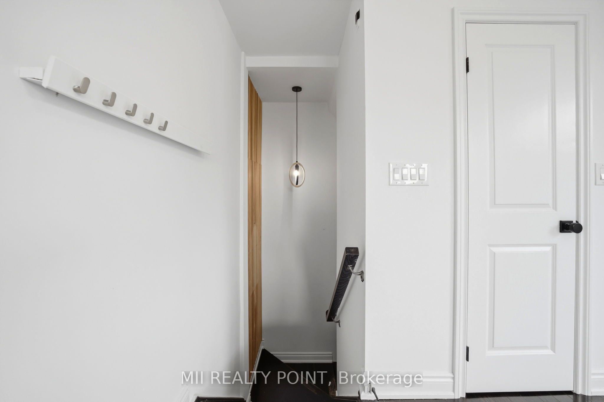 2 Maxwell Street 201 Property Photo 6