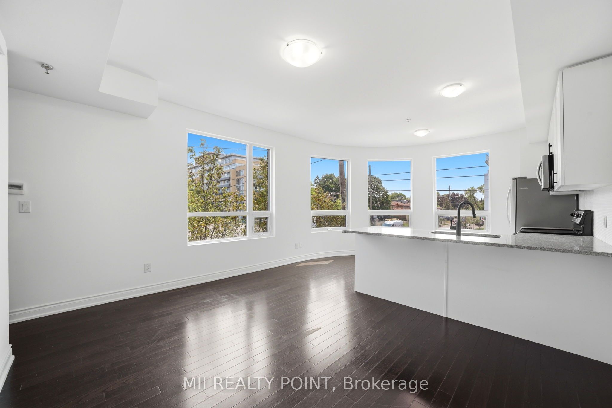 2 Maxwell Street 201 Property Photo 7