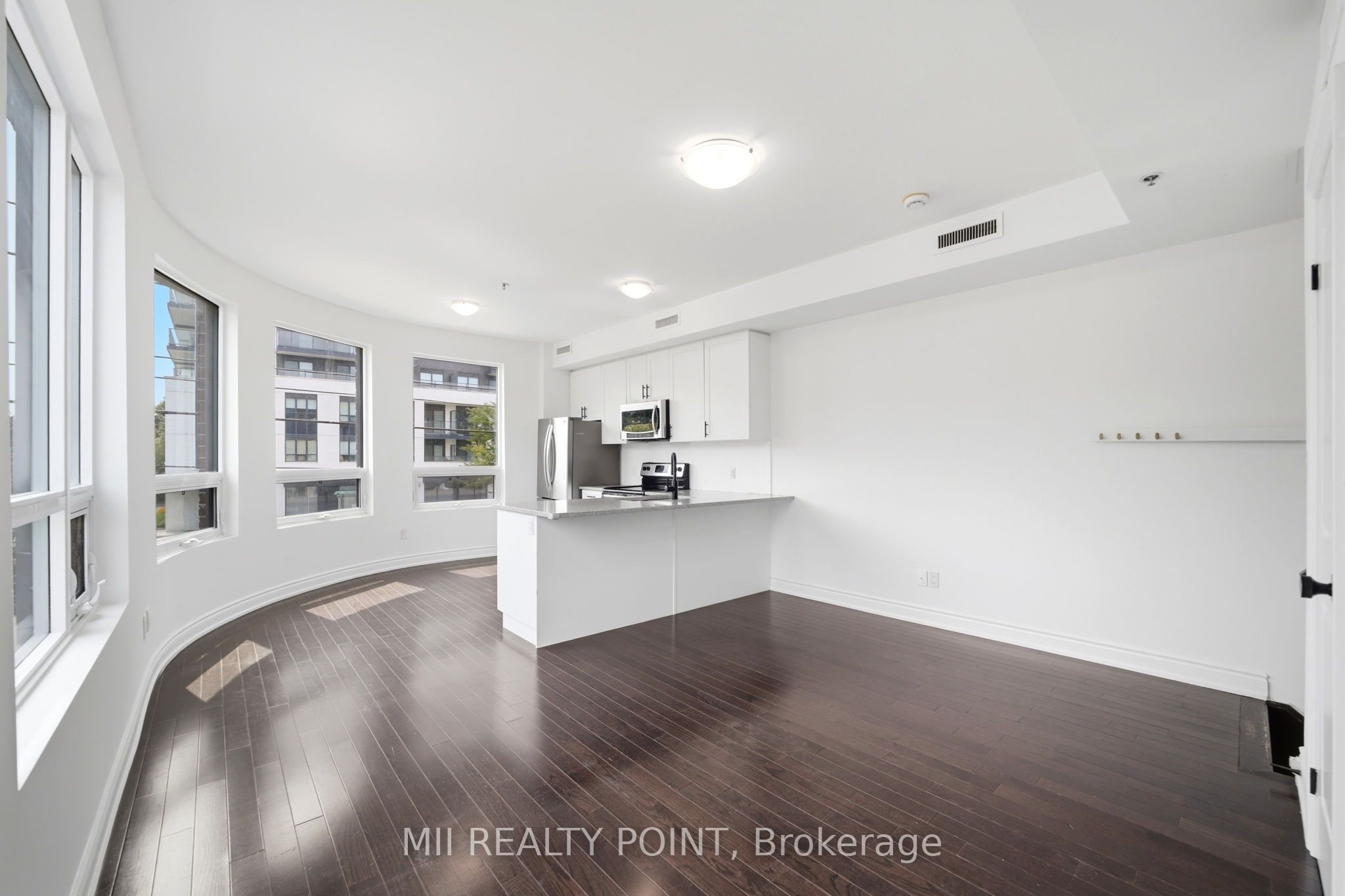 2 Maxwell Street 201 Property Photo 8