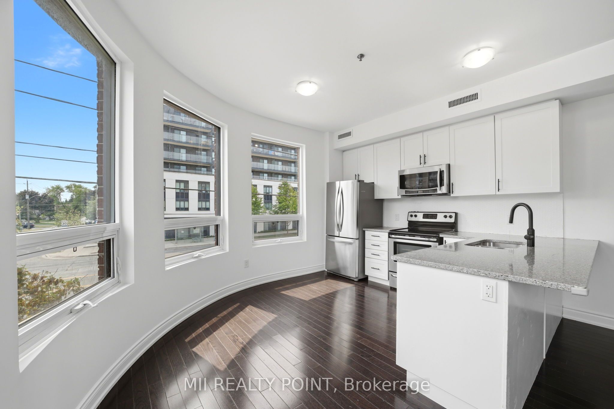 2 Maxwell Street 201 Property Photo 12