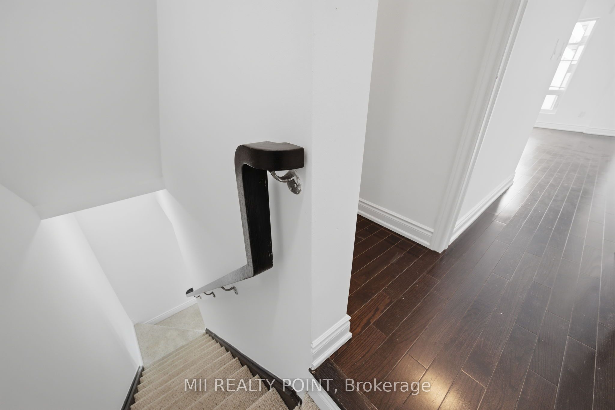2 Maxwell Street 201 Property Photo 19