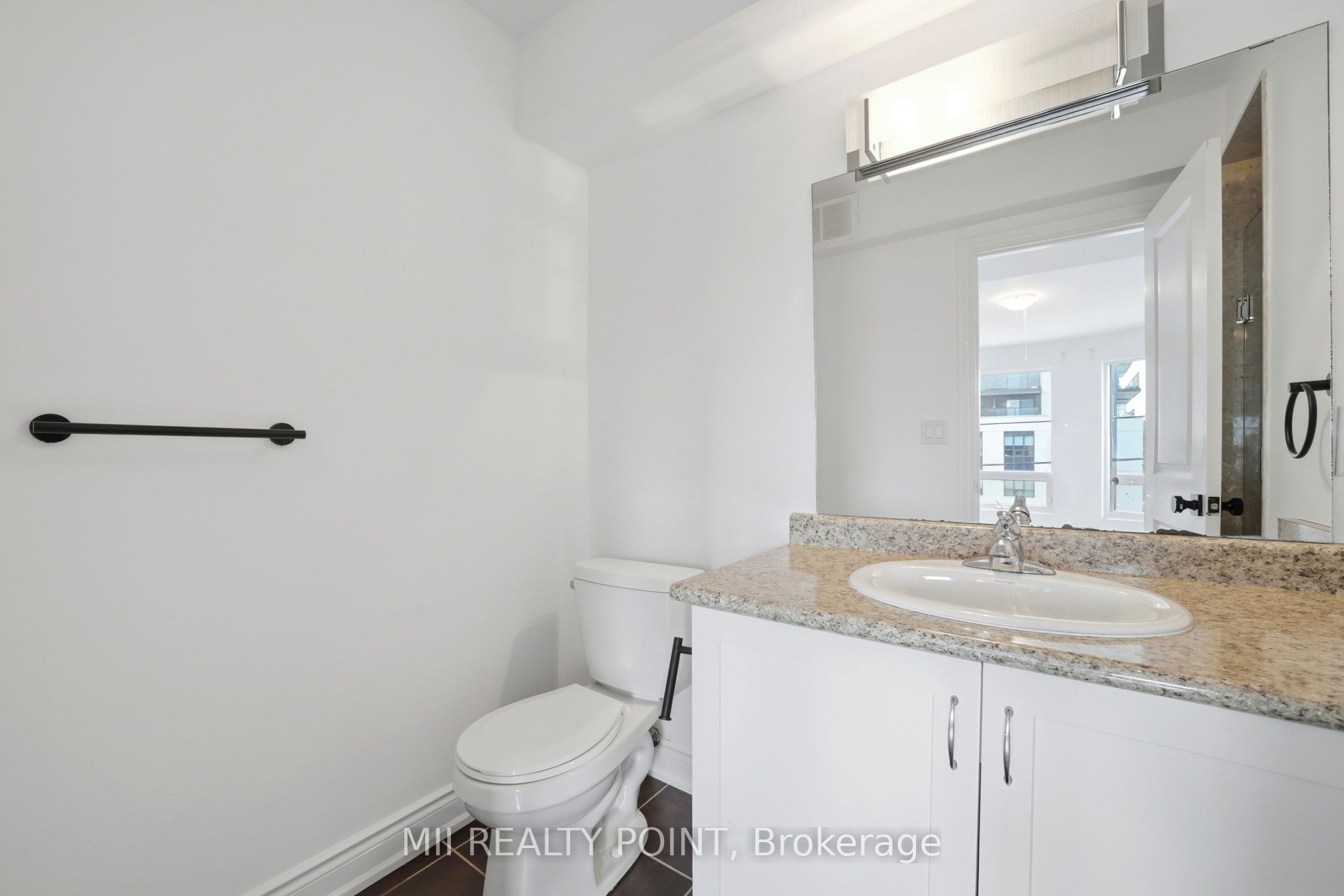 2 Maxwell Street 201 Property Photo 24