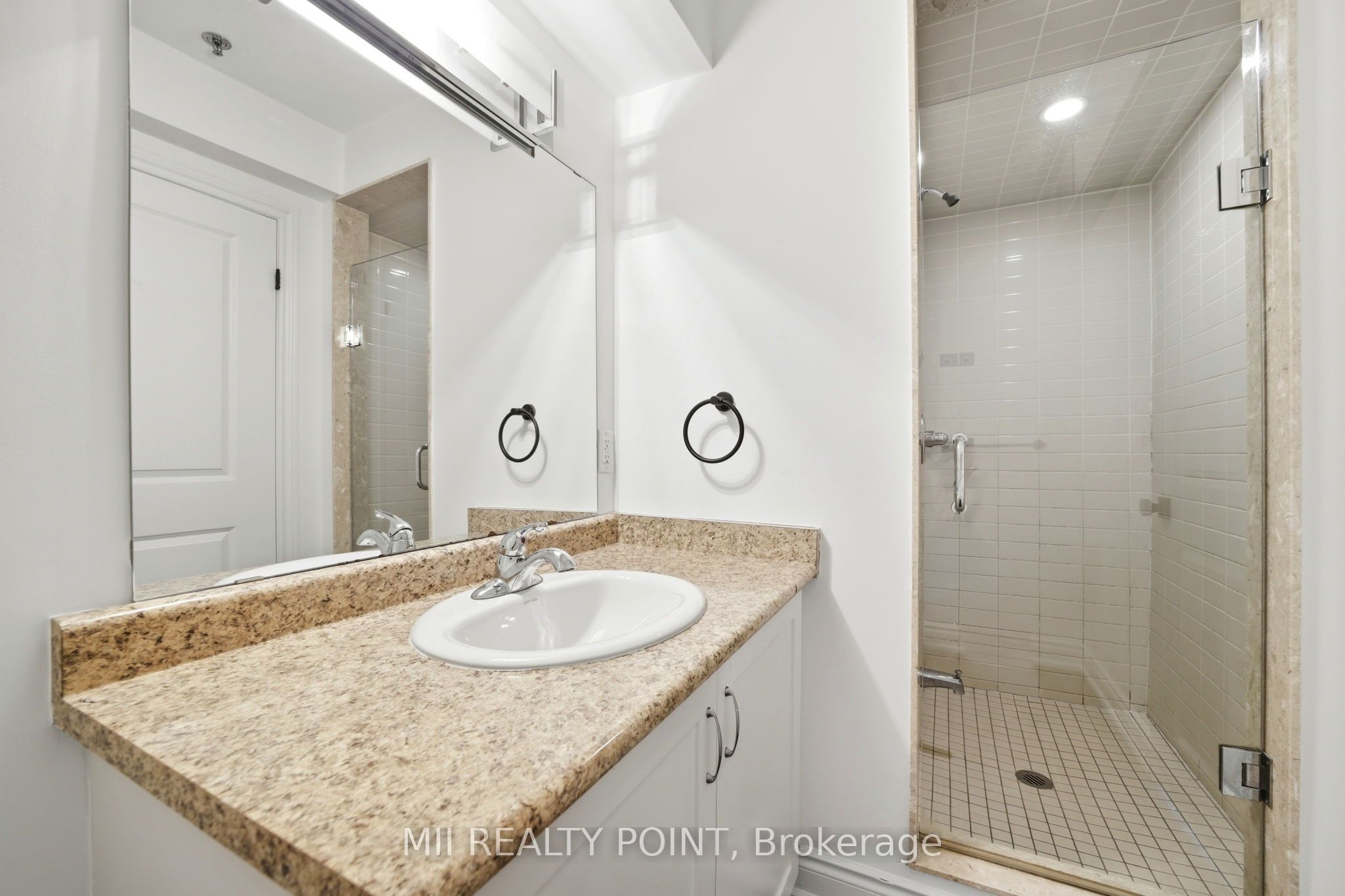 2 Maxwell Street 201 Property Photo 25