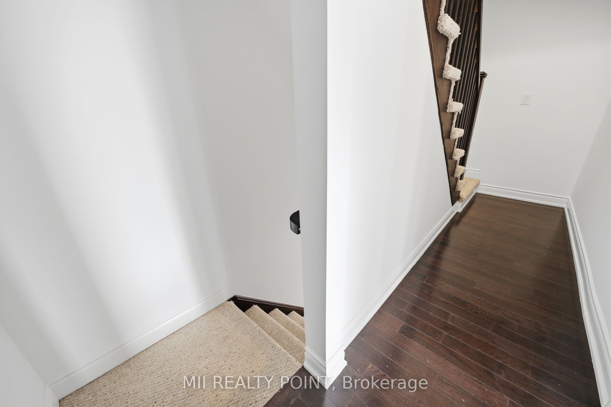 2 Maxwell Street 201 Property Photo 28