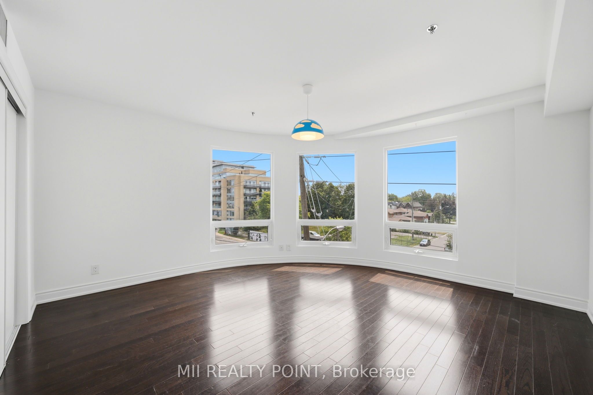 2 Maxwell Street 201 Property Photo 29