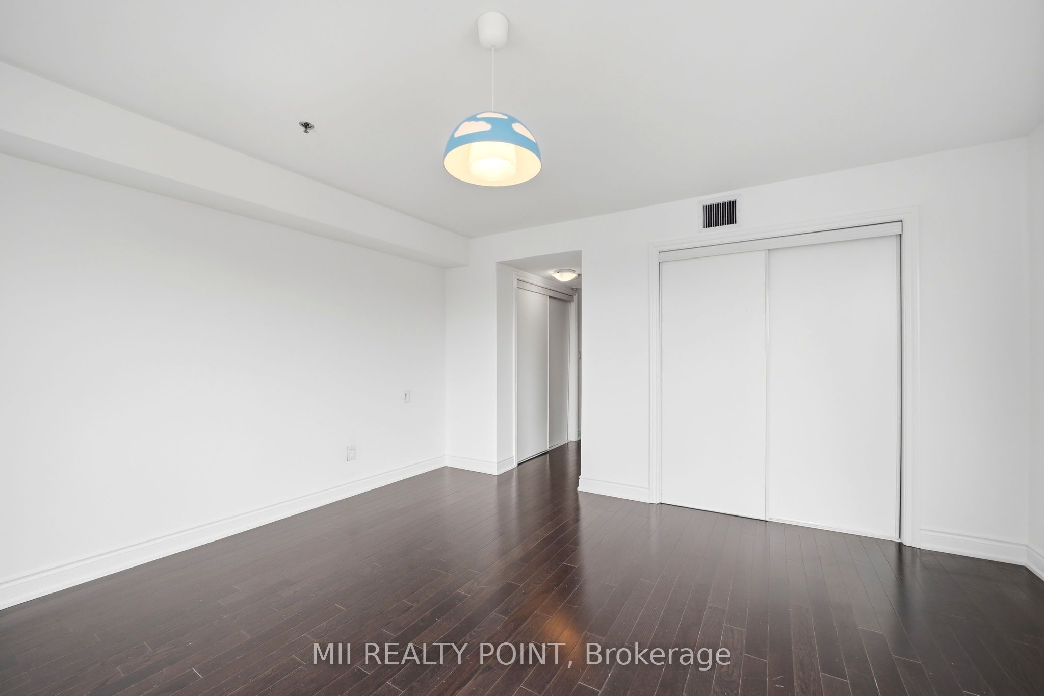 2 Maxwell Street 201 Property Photo 31