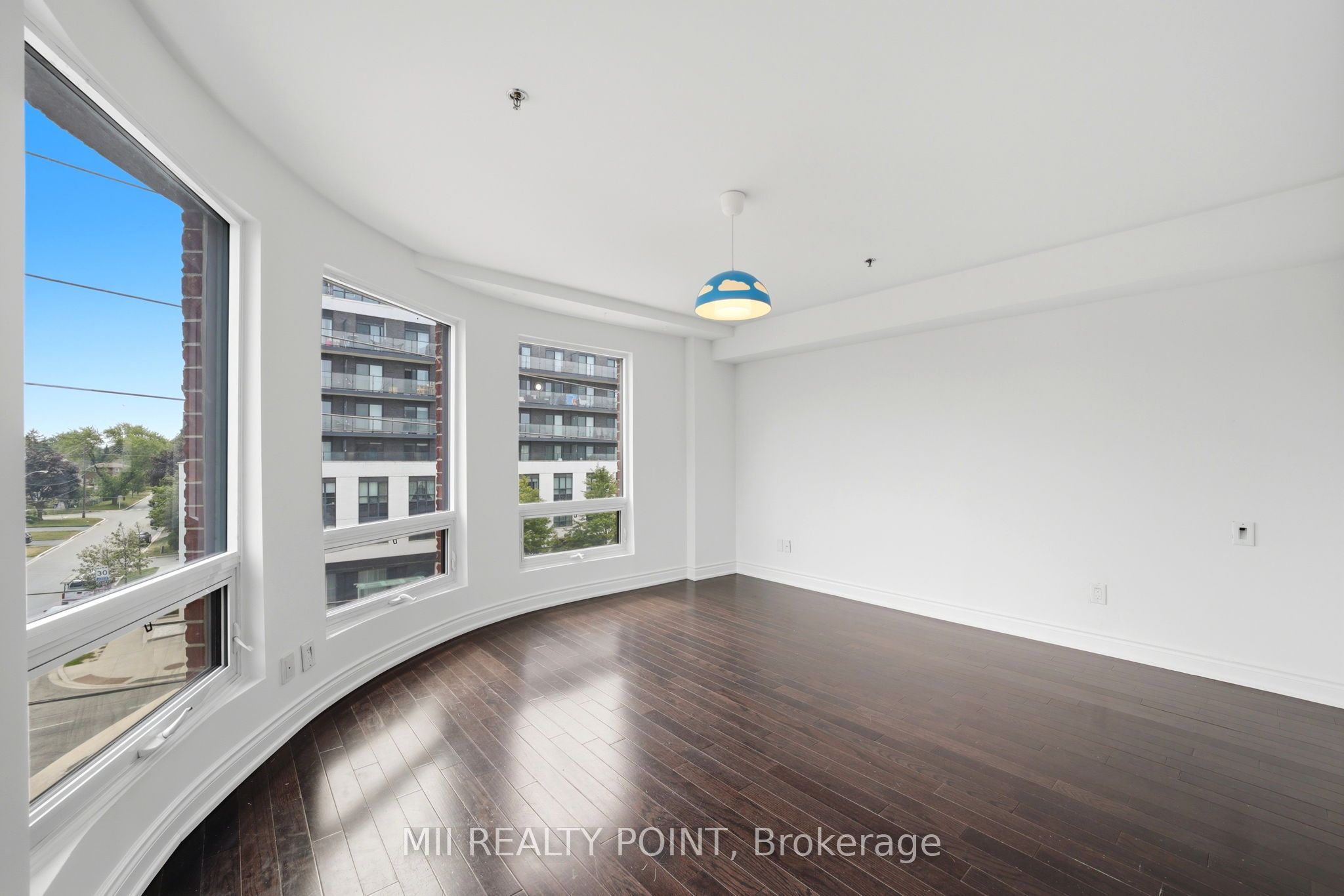 2 Maxwell Street 201 Property Photo 32