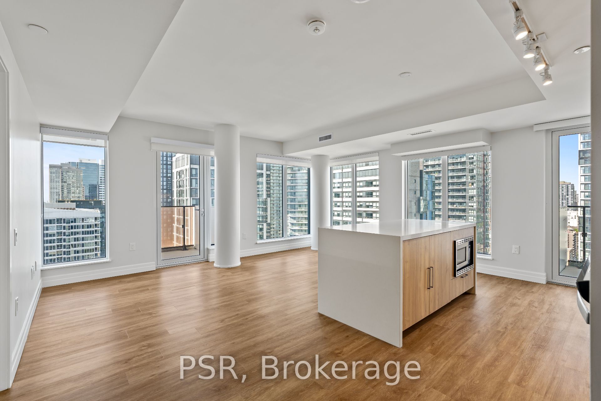 203 Jarvis Street 3101 Property Photo 1